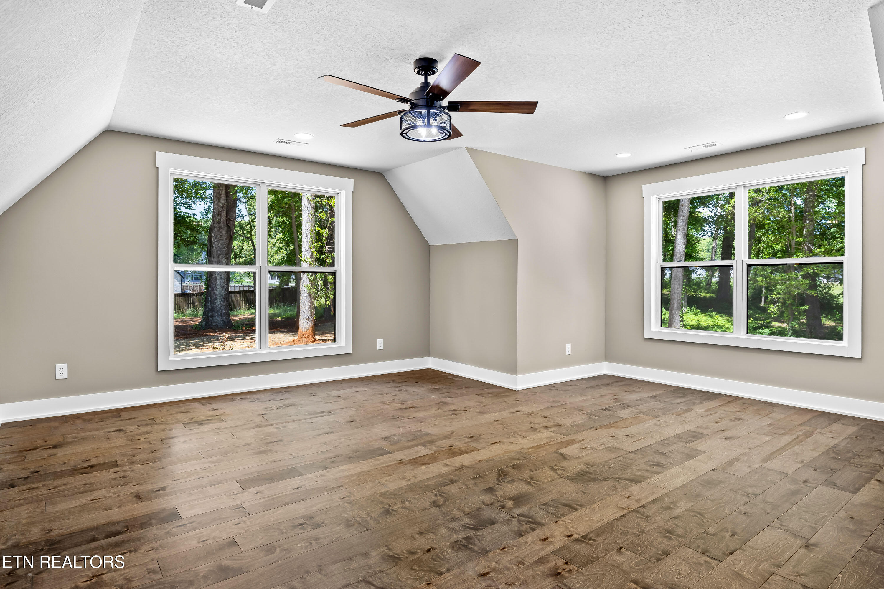 5816 Caswell Drive Greenback TN 37742