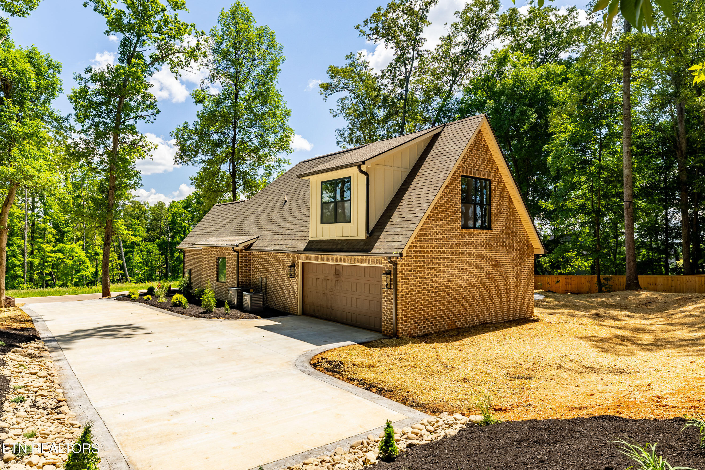 5816 Caswell Drive Greenback TN 37742