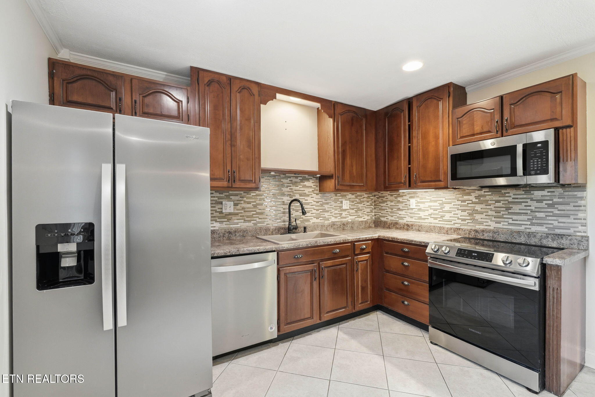 3224 NE Kenilworth Lane Knoxville TN 37917