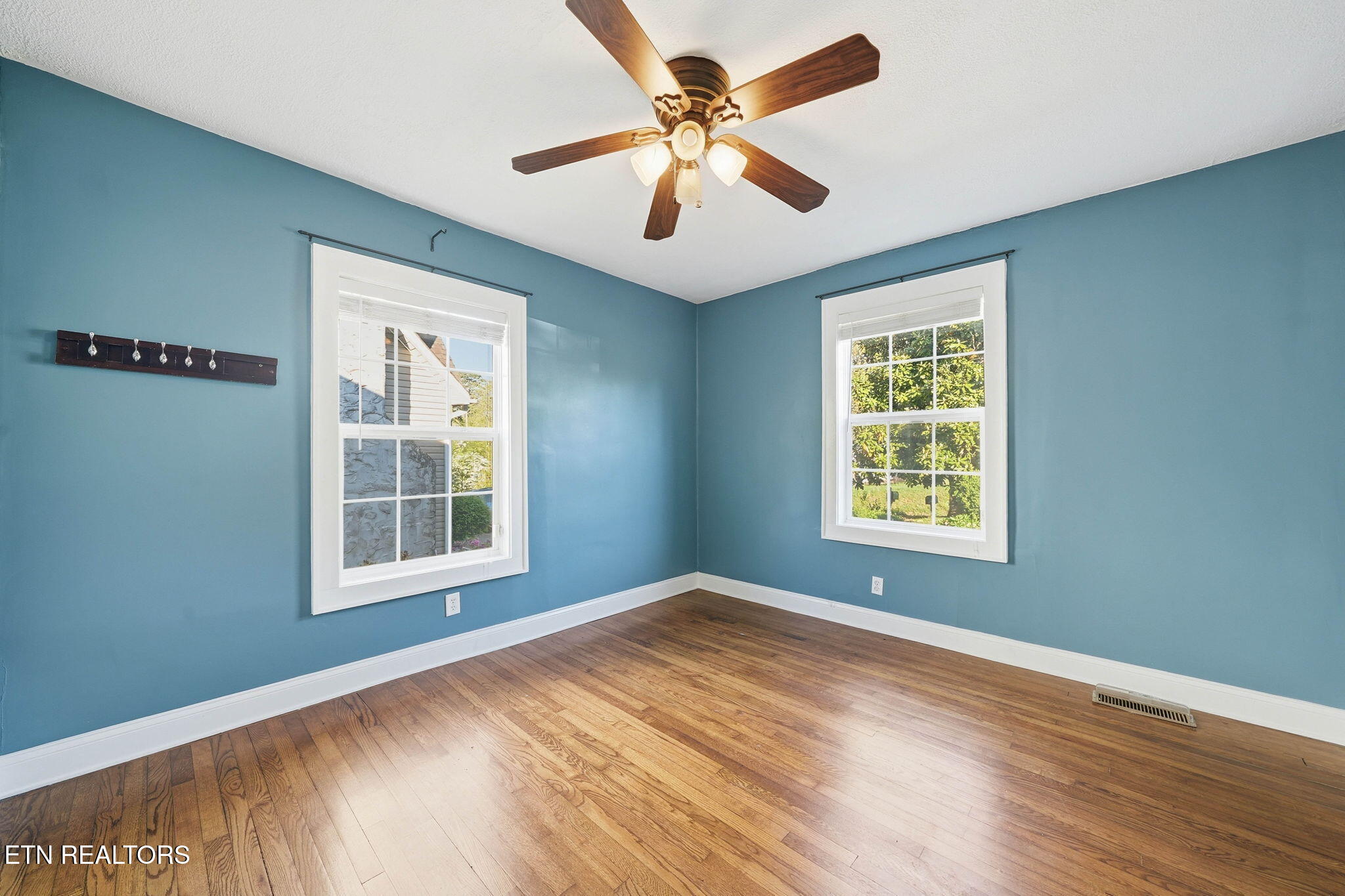 3224 NE Kenilworth Lane Knoxville TN 37917