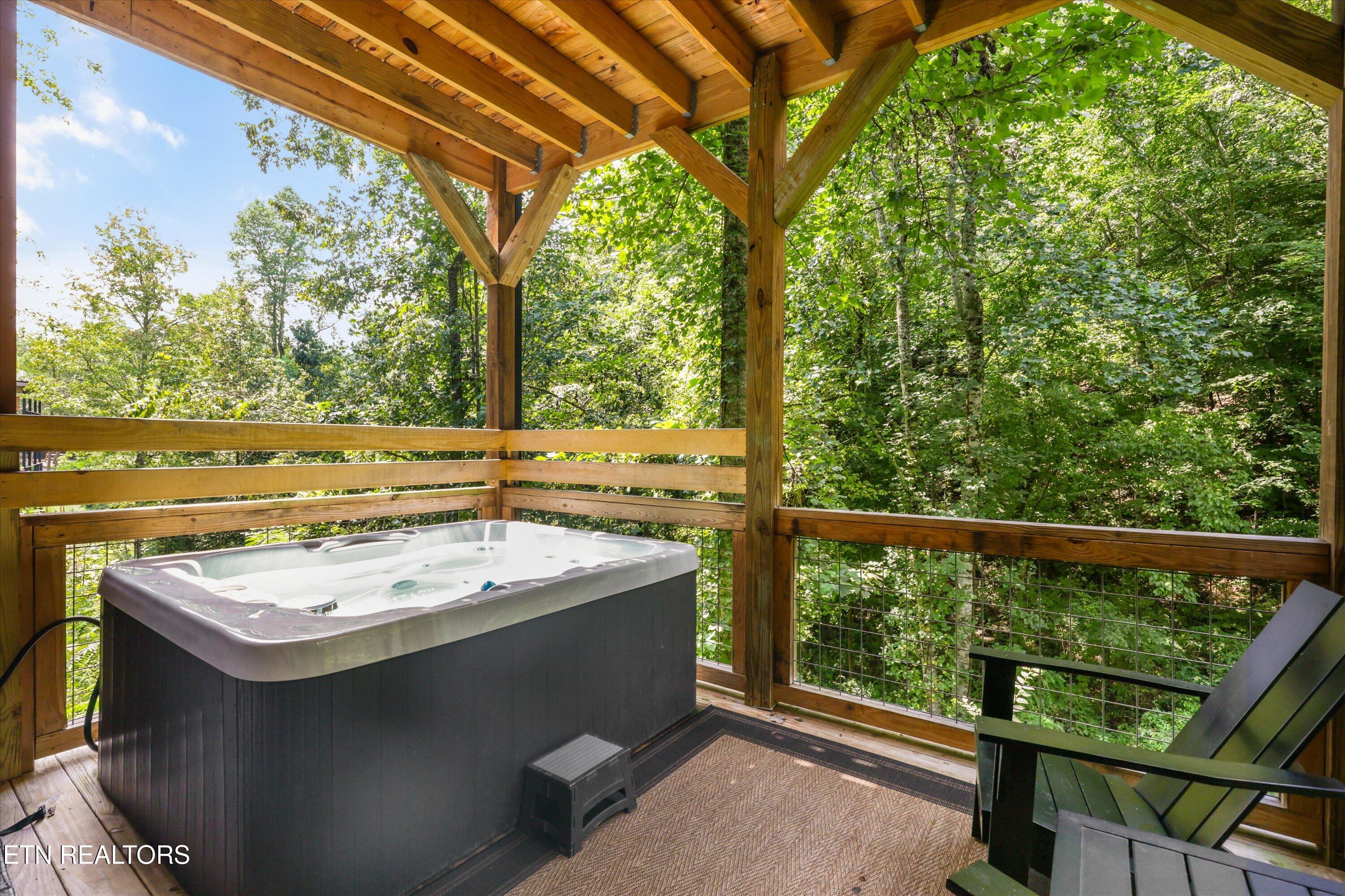 1613 Bluff Ridge Road Sevierville TN 37876