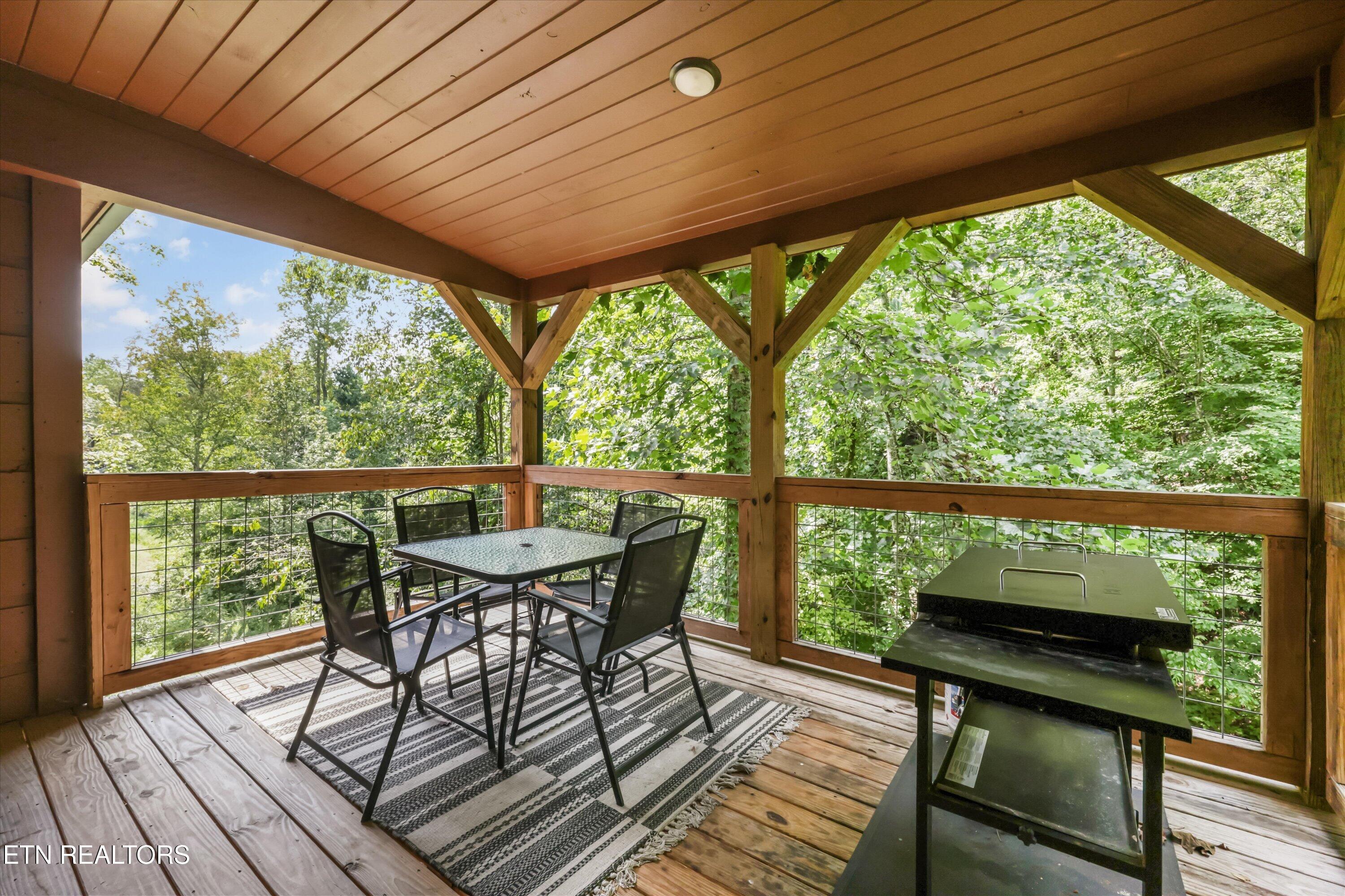 1613 Bluff Ridge Road Sevierville TN 37876