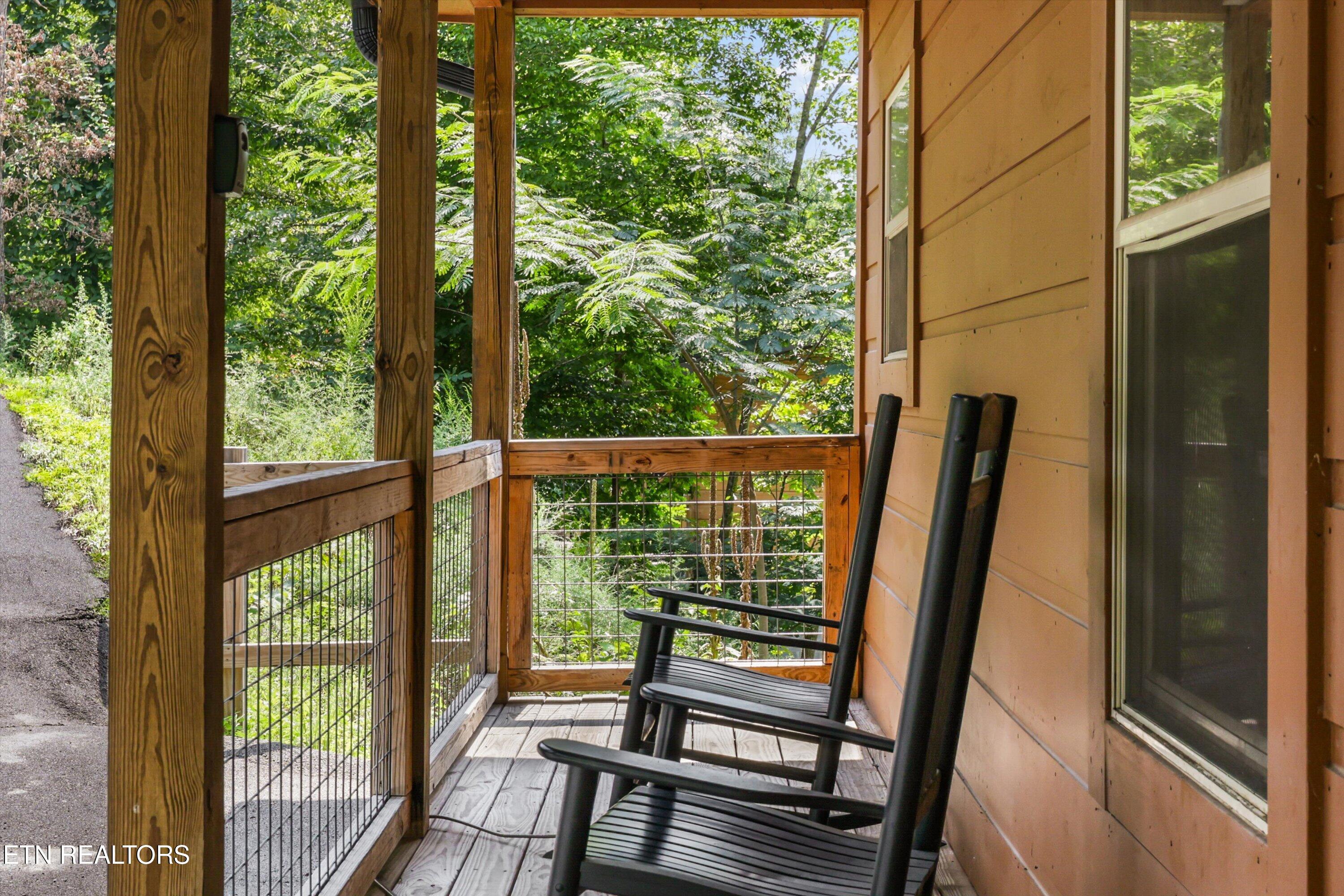 1613 Bluff Ridge Road Sevierville TN 37876