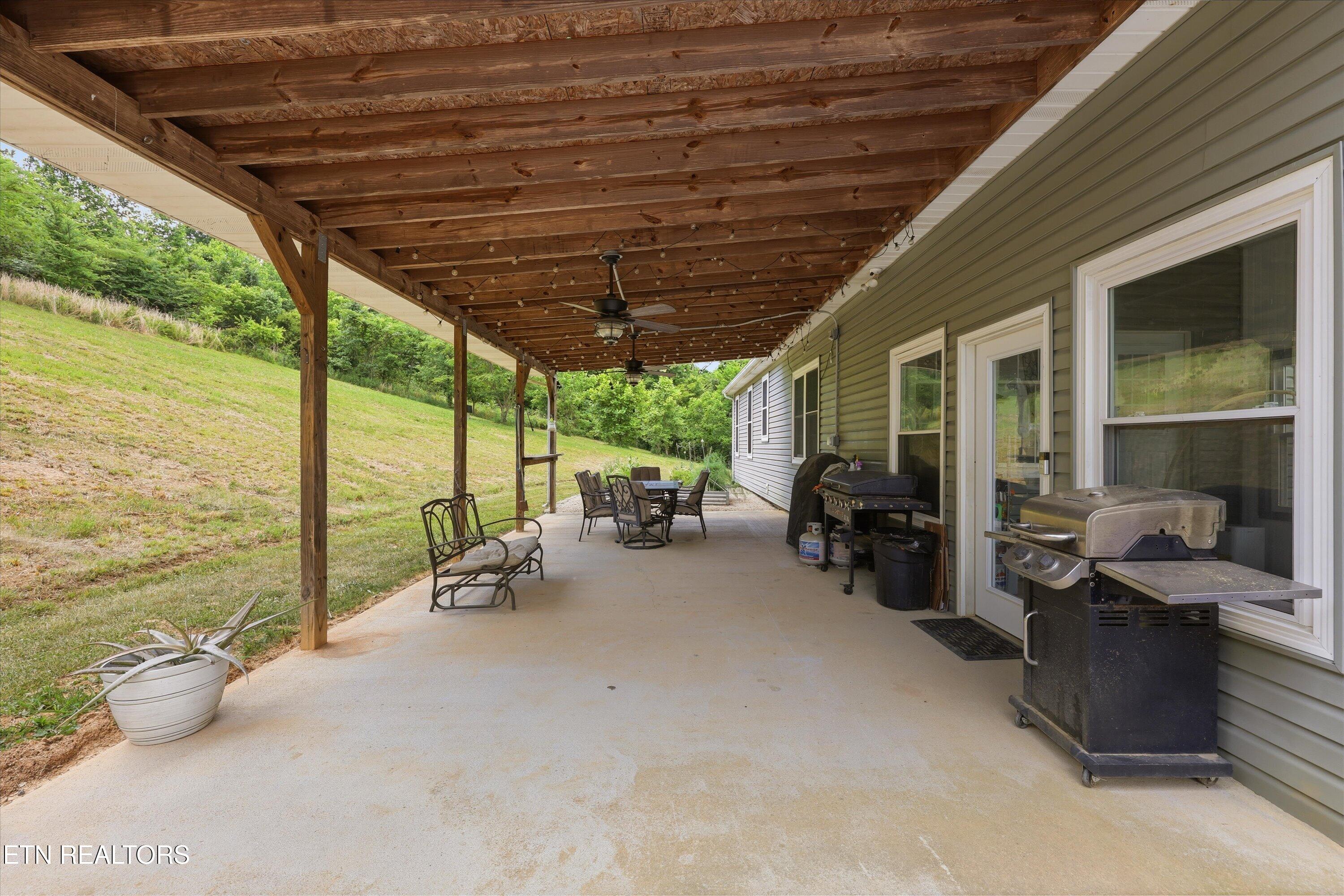 3540 Dockery Drive Mascot TN 37806