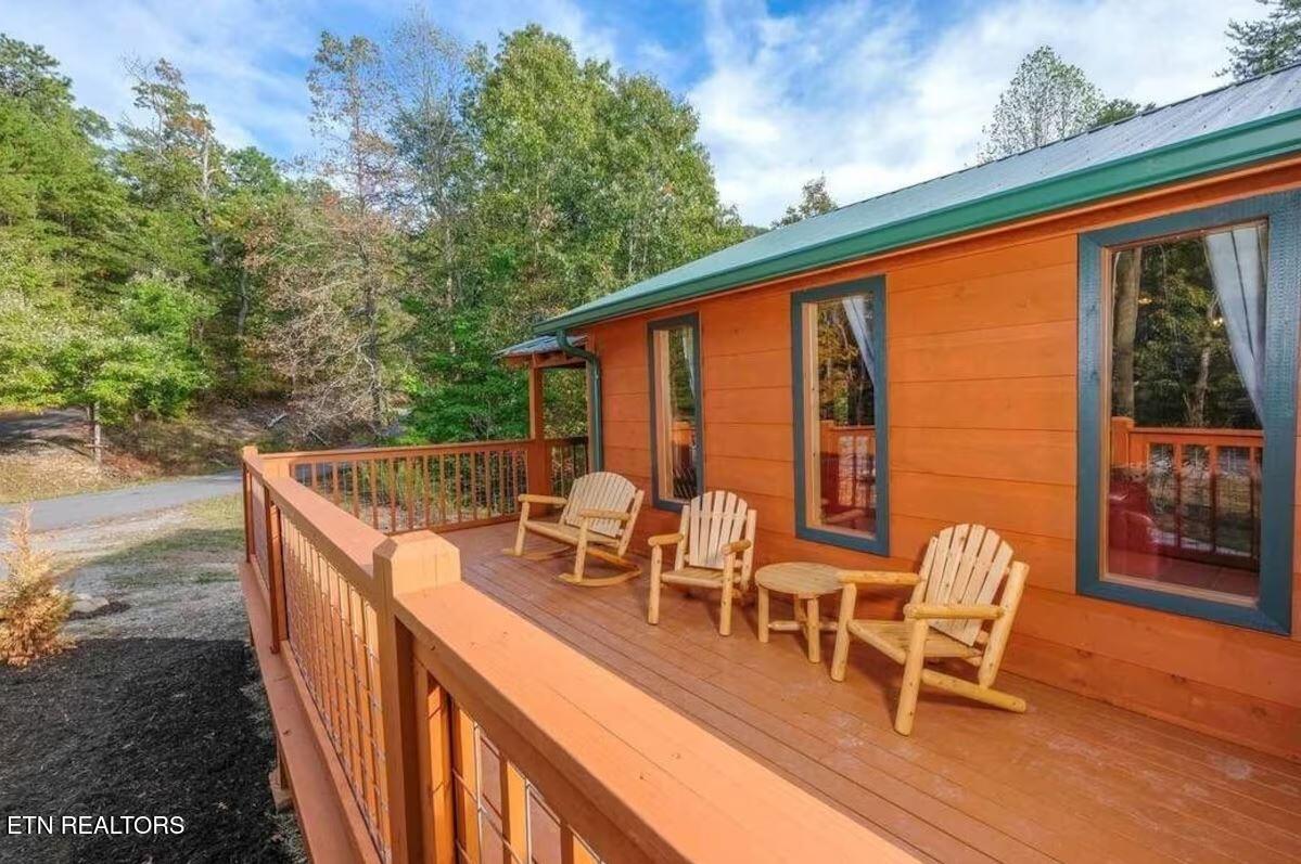 3126 Bear Mountain Lane Sevierville TN 37876