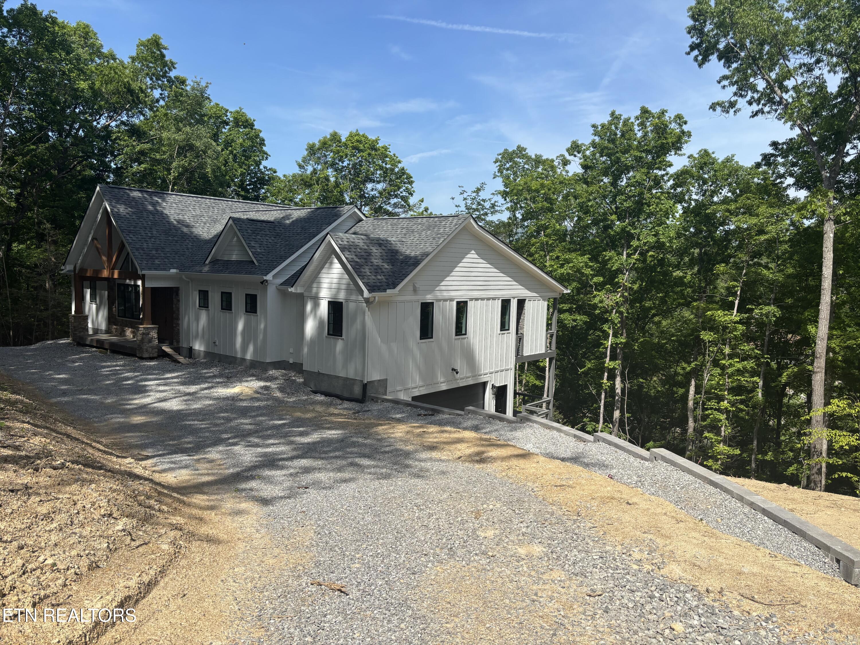 267 Lakemont Lane Caryville TN 37714