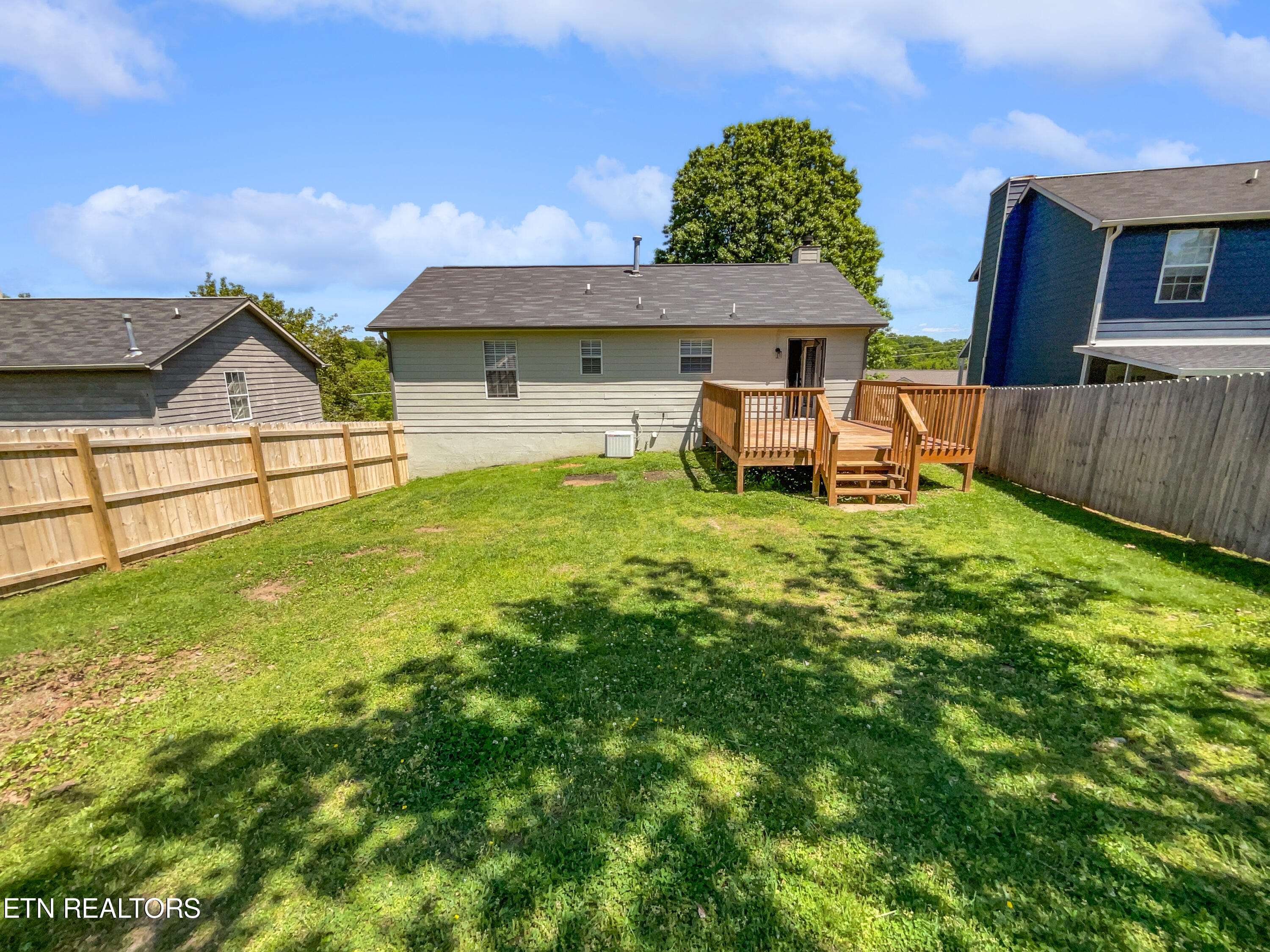 2325 Wadsworth Drive Knoxville TN 37921