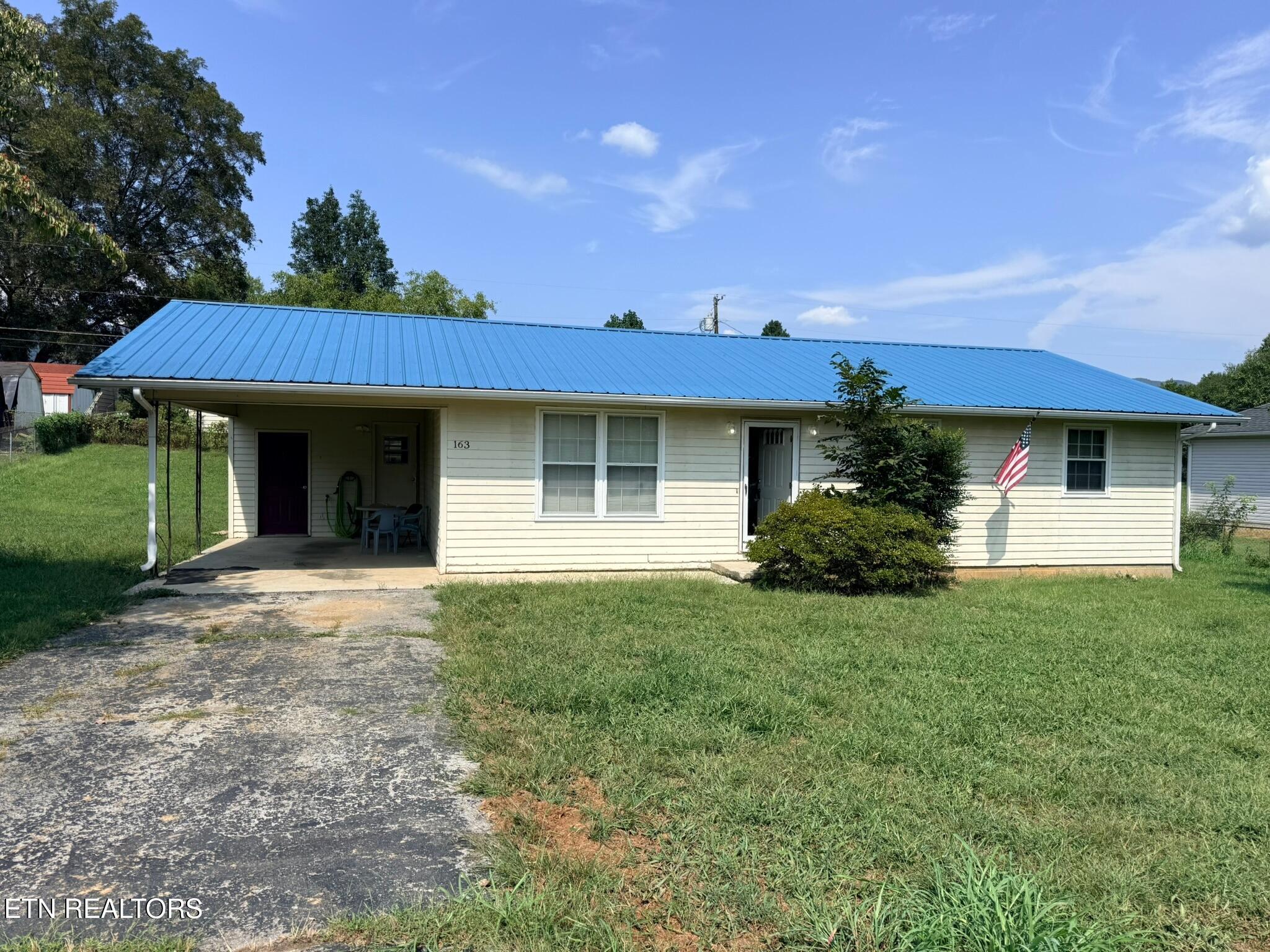 163 Sun Lane Lafollette TN 37766