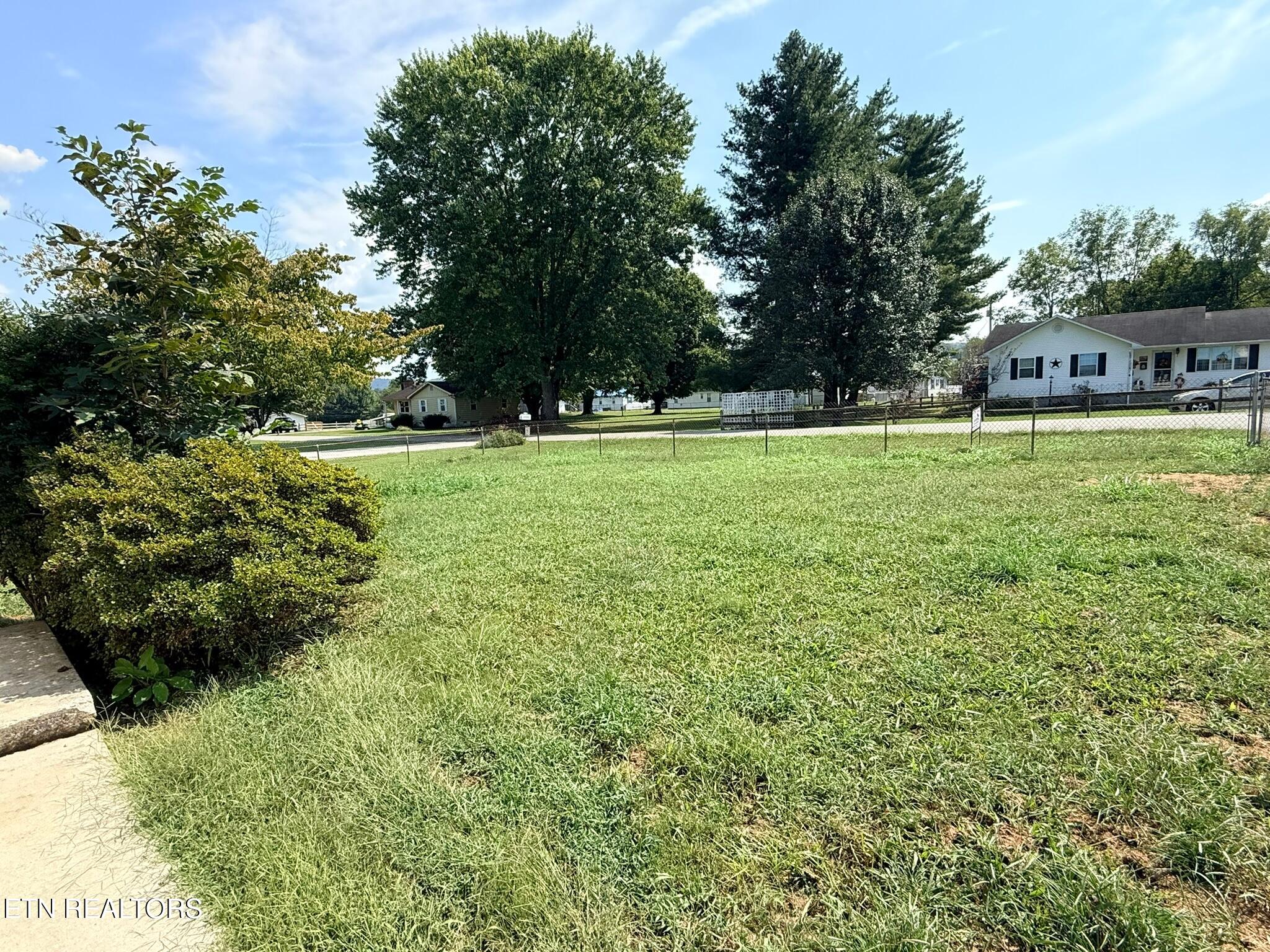 163 Sun Lane Lafollette TN 37766