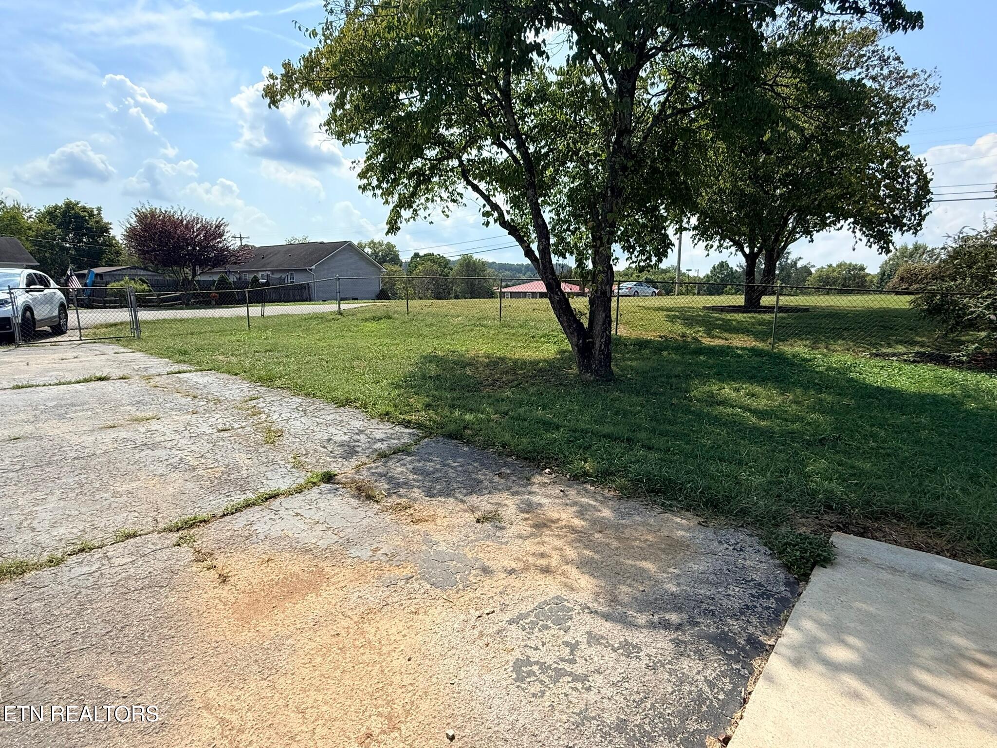 163 Sun Lane Lafollette TN 37766