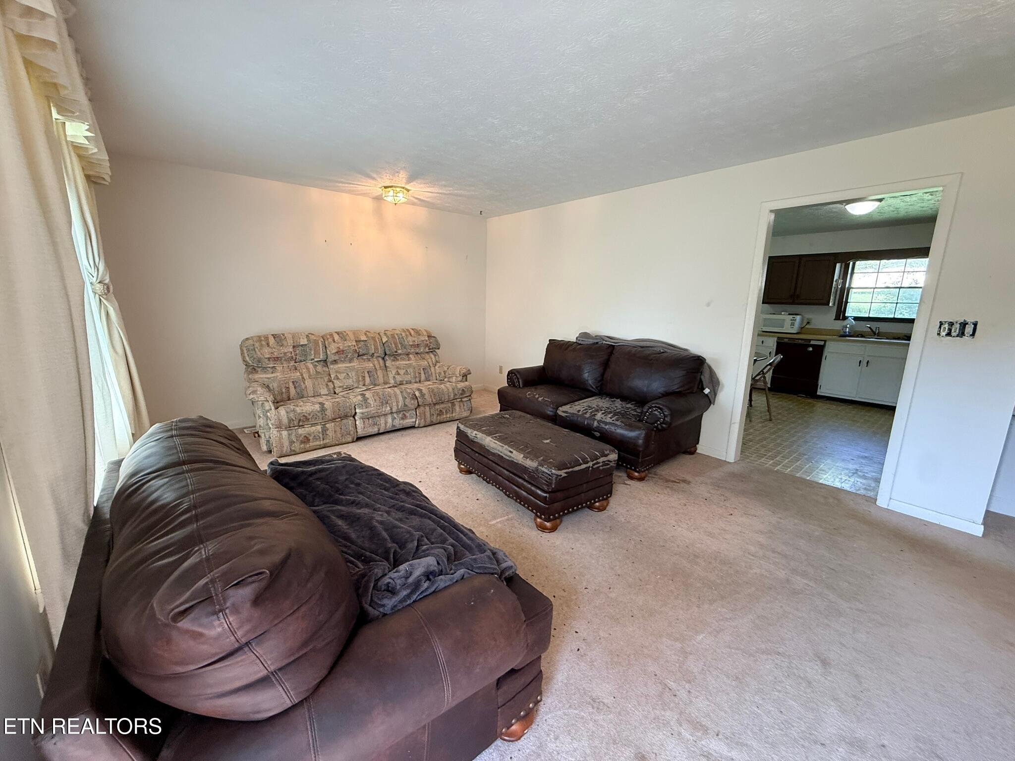 163 Sun Lane Lafollette TN 37766