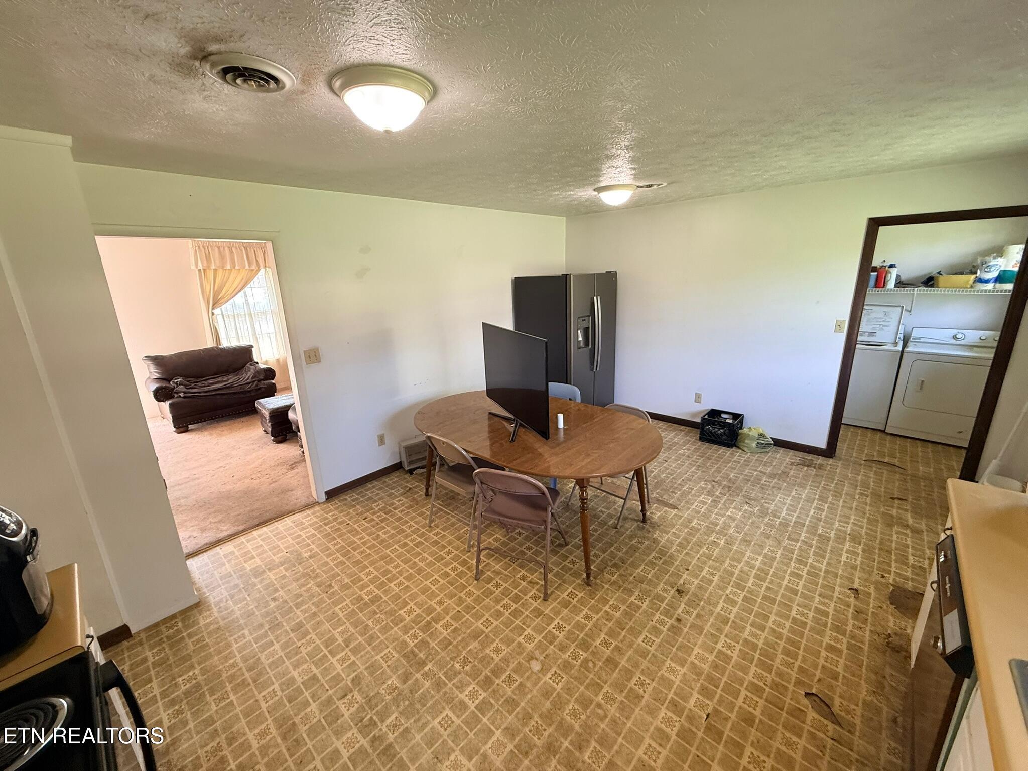163 Sun Lane Lafollette TN 37766