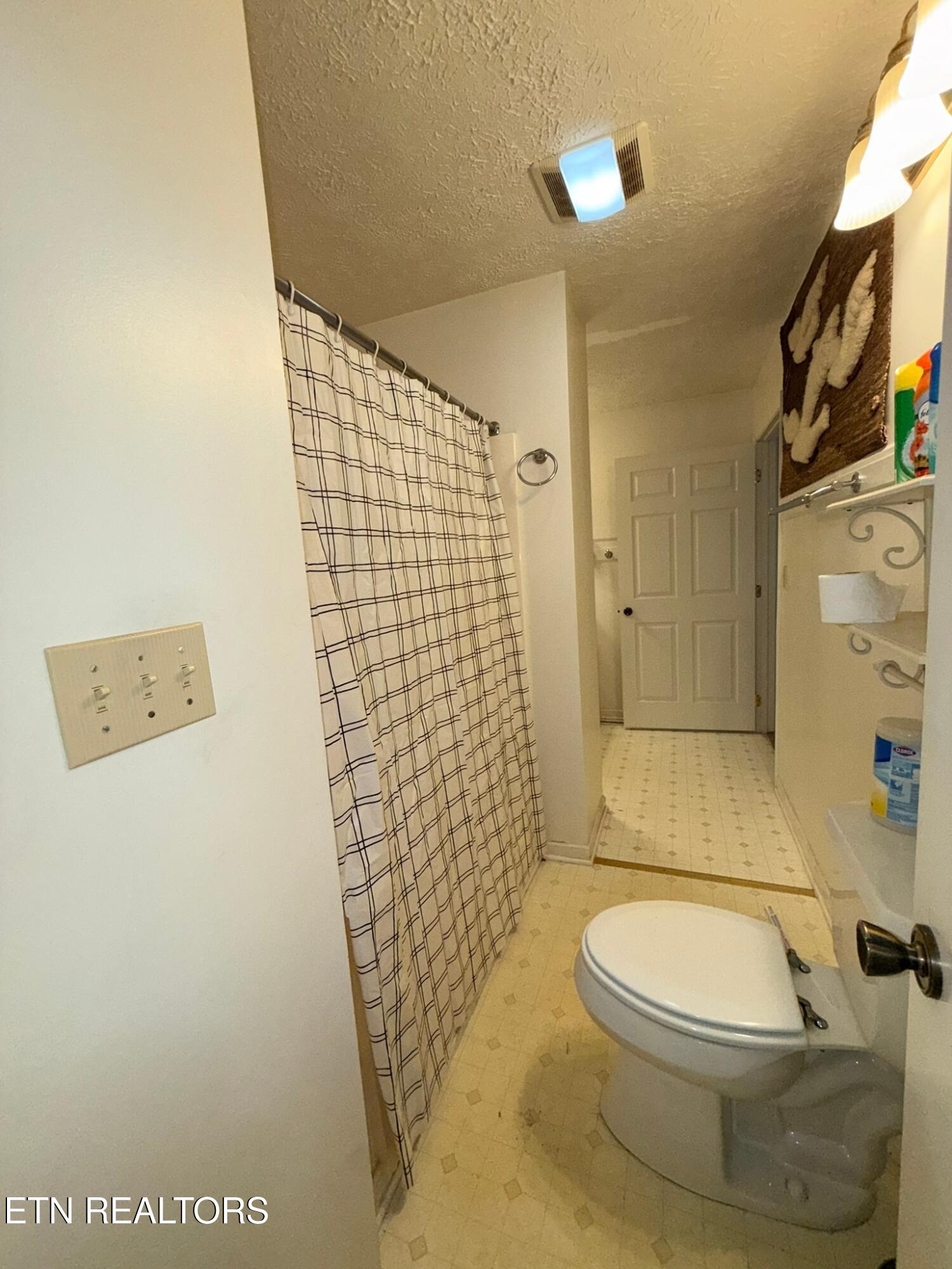 163 Sun Lane Lafollette TN 37766