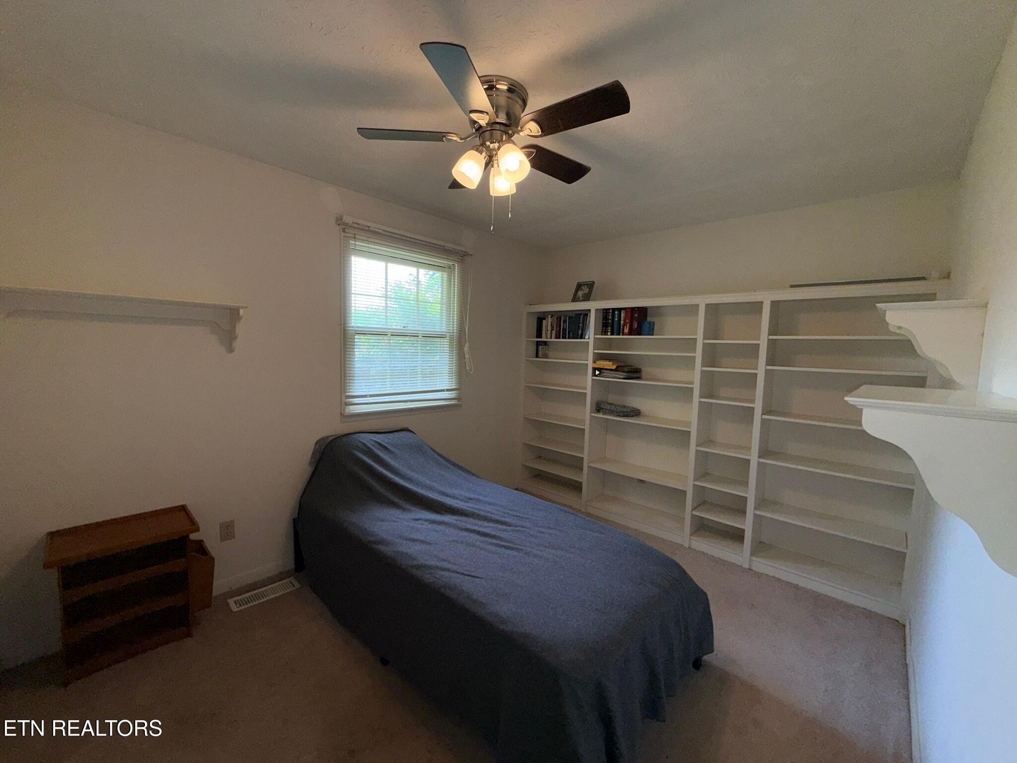163 Sun Lane Lafollette TN 37766