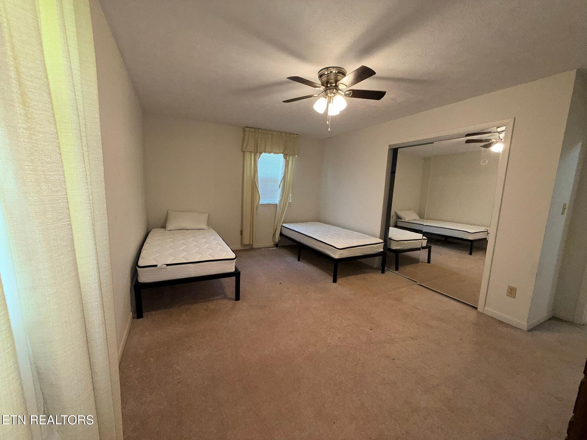 163 Sun Lane Lafollette TN 37766