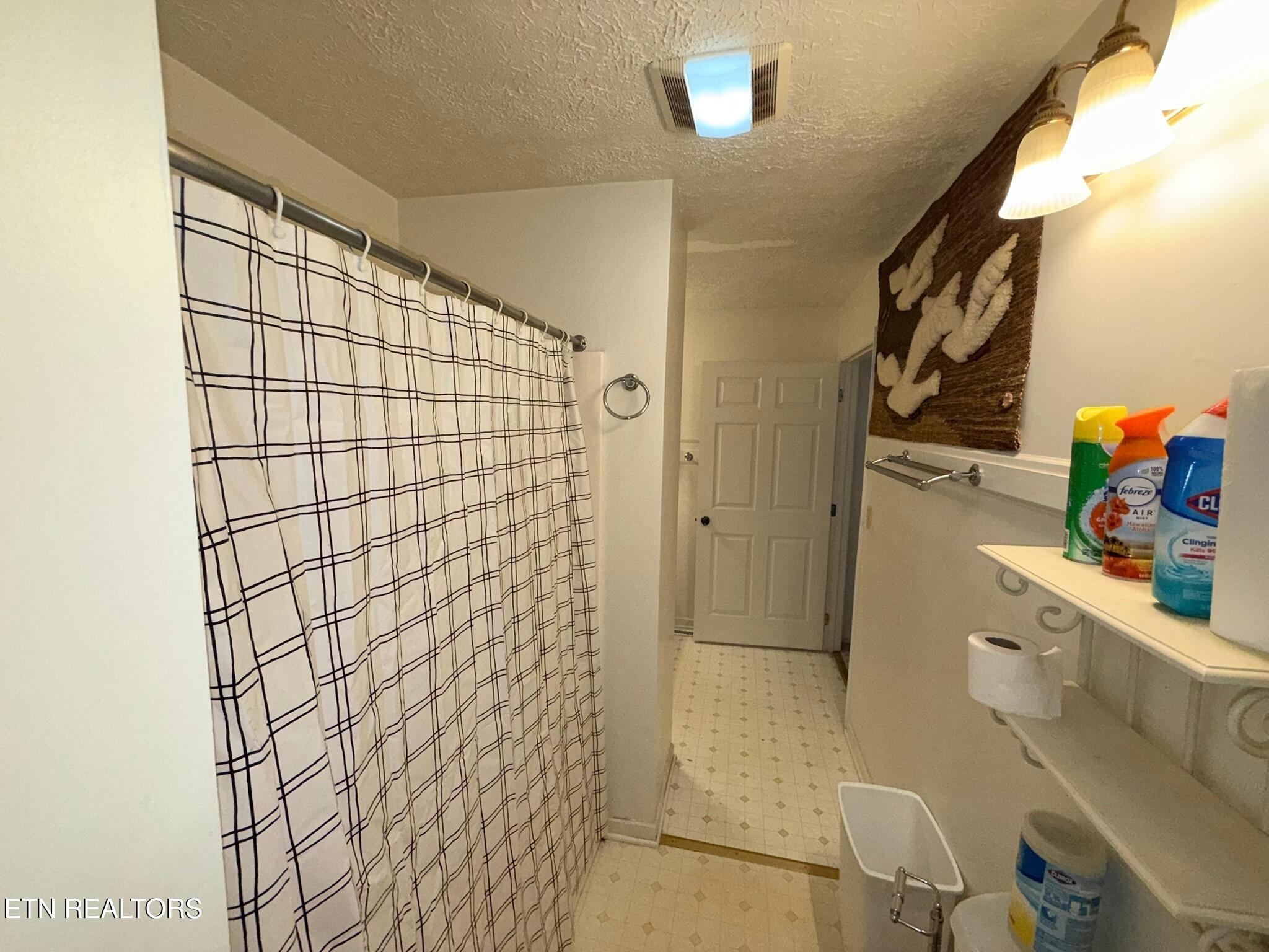 163 Sun Lane Lafollette TN 37766