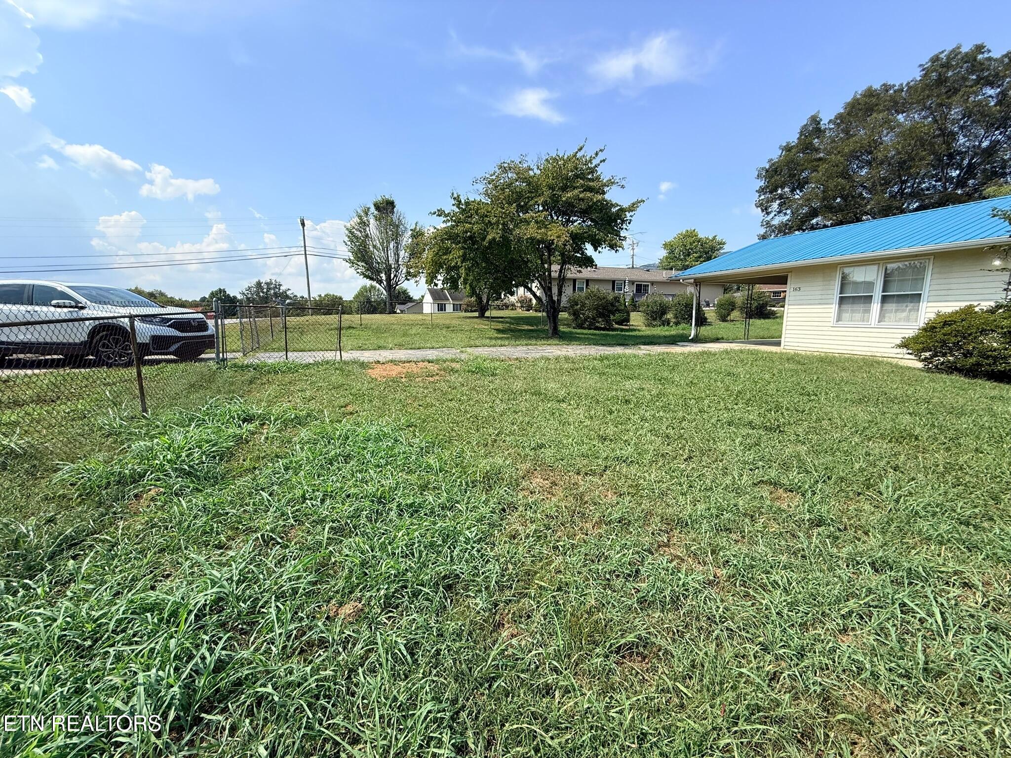 163 Sun Lane Lafollette TN 37766