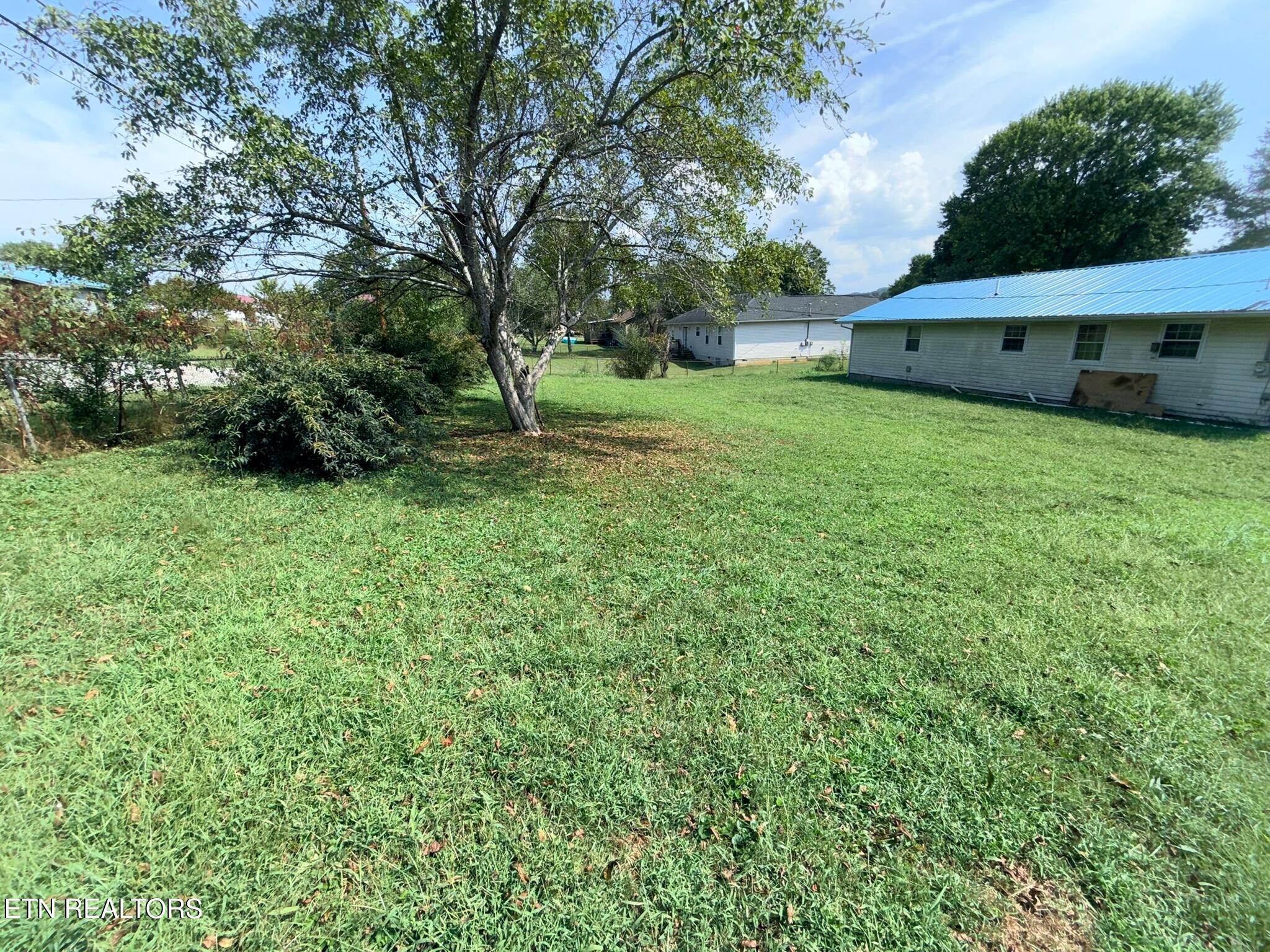 163 Sun Lane Lafollette TN 37766
