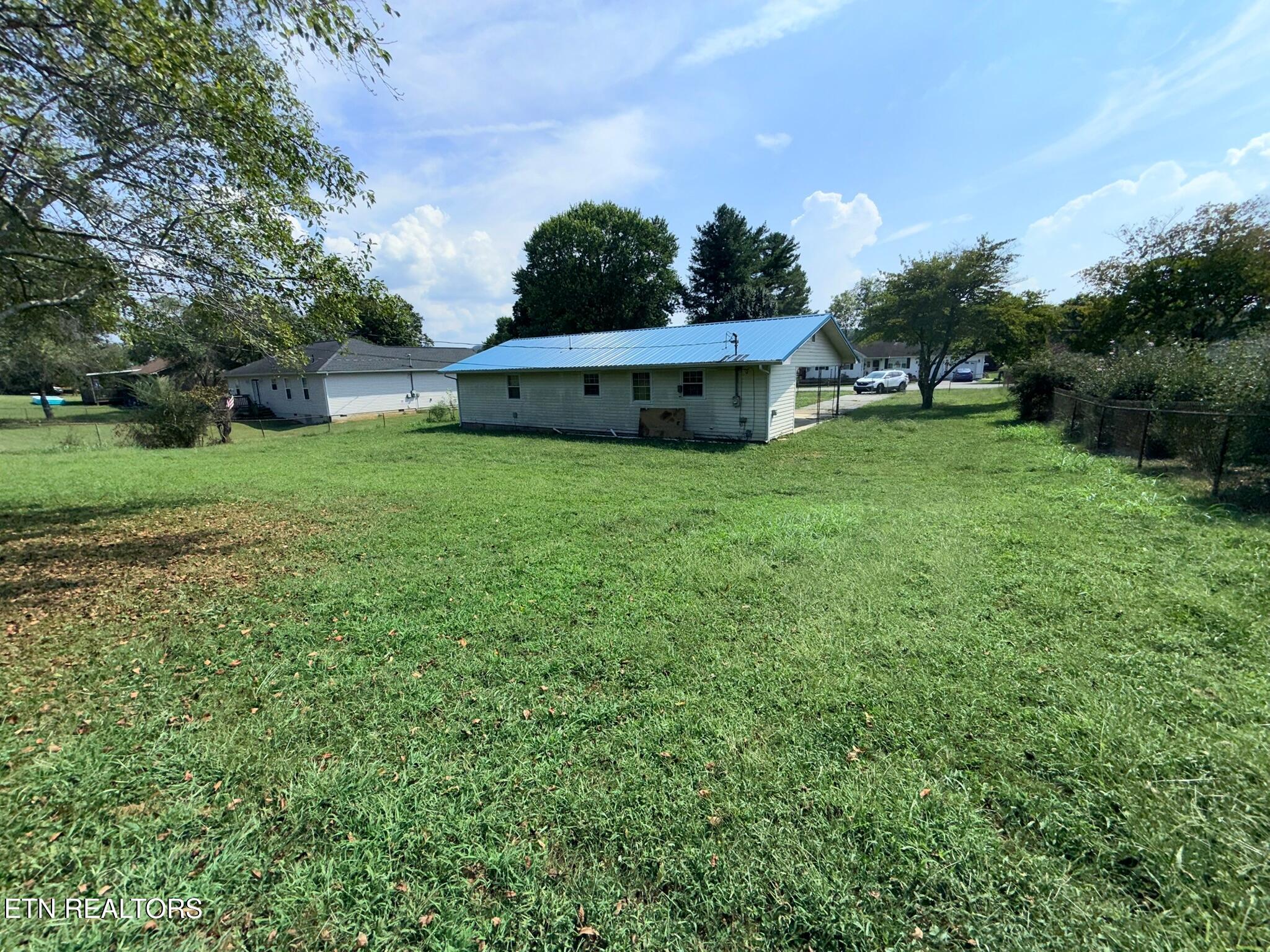 163 Sun Lane Lafollette TN 37766