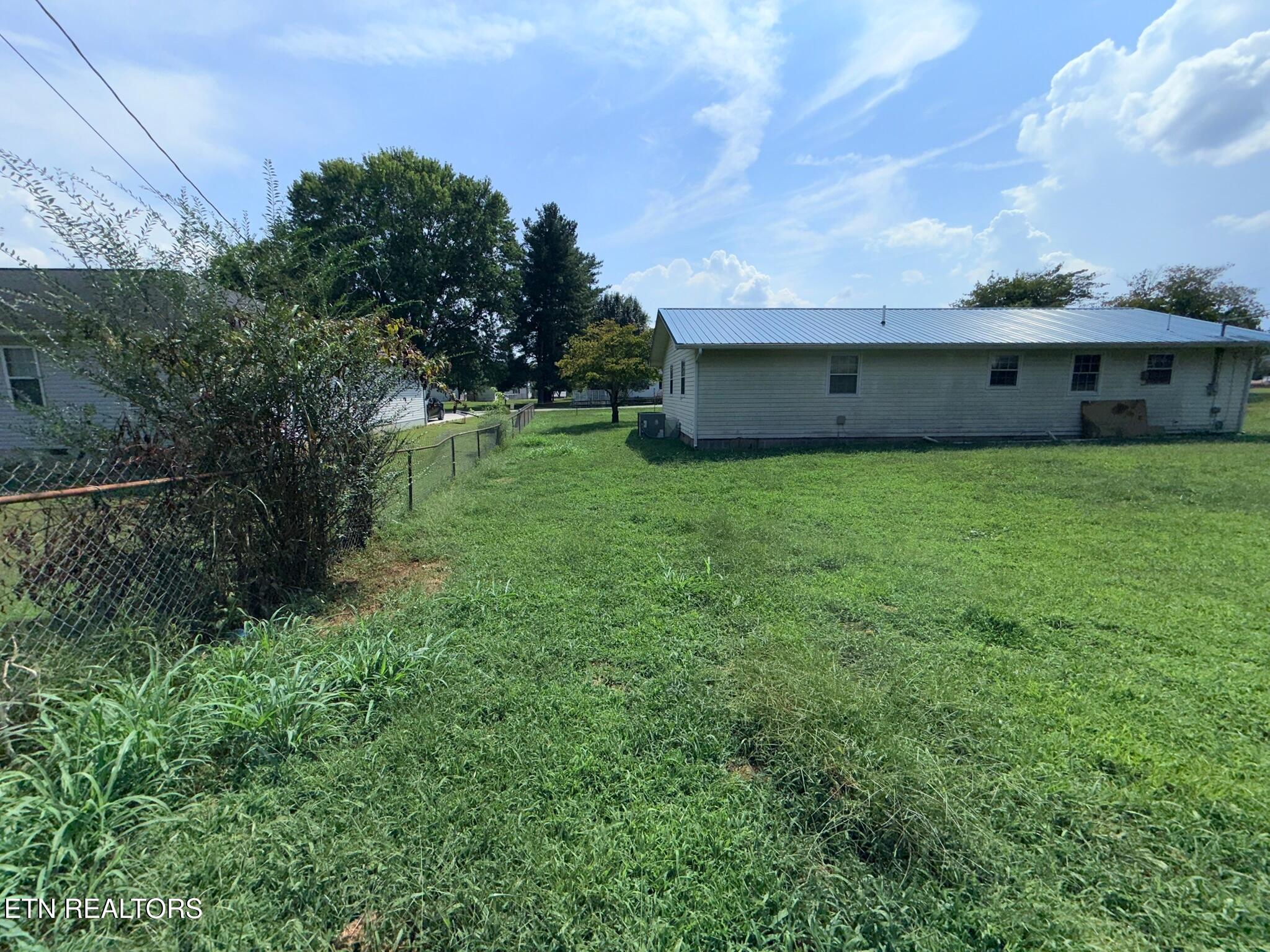 163 Sun Lane Lafollette TN 37766
