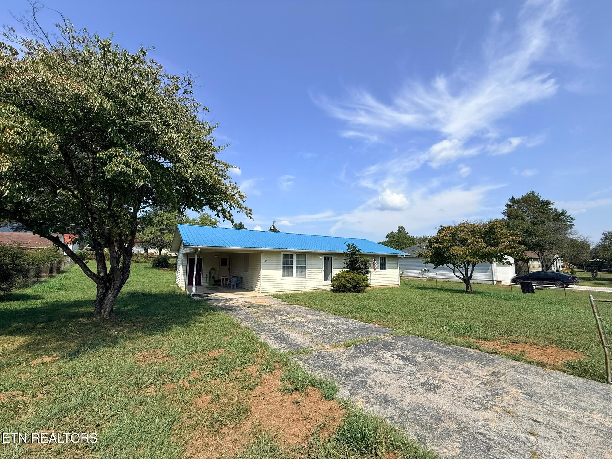 163 Sun Lane Lafollette TN 37766