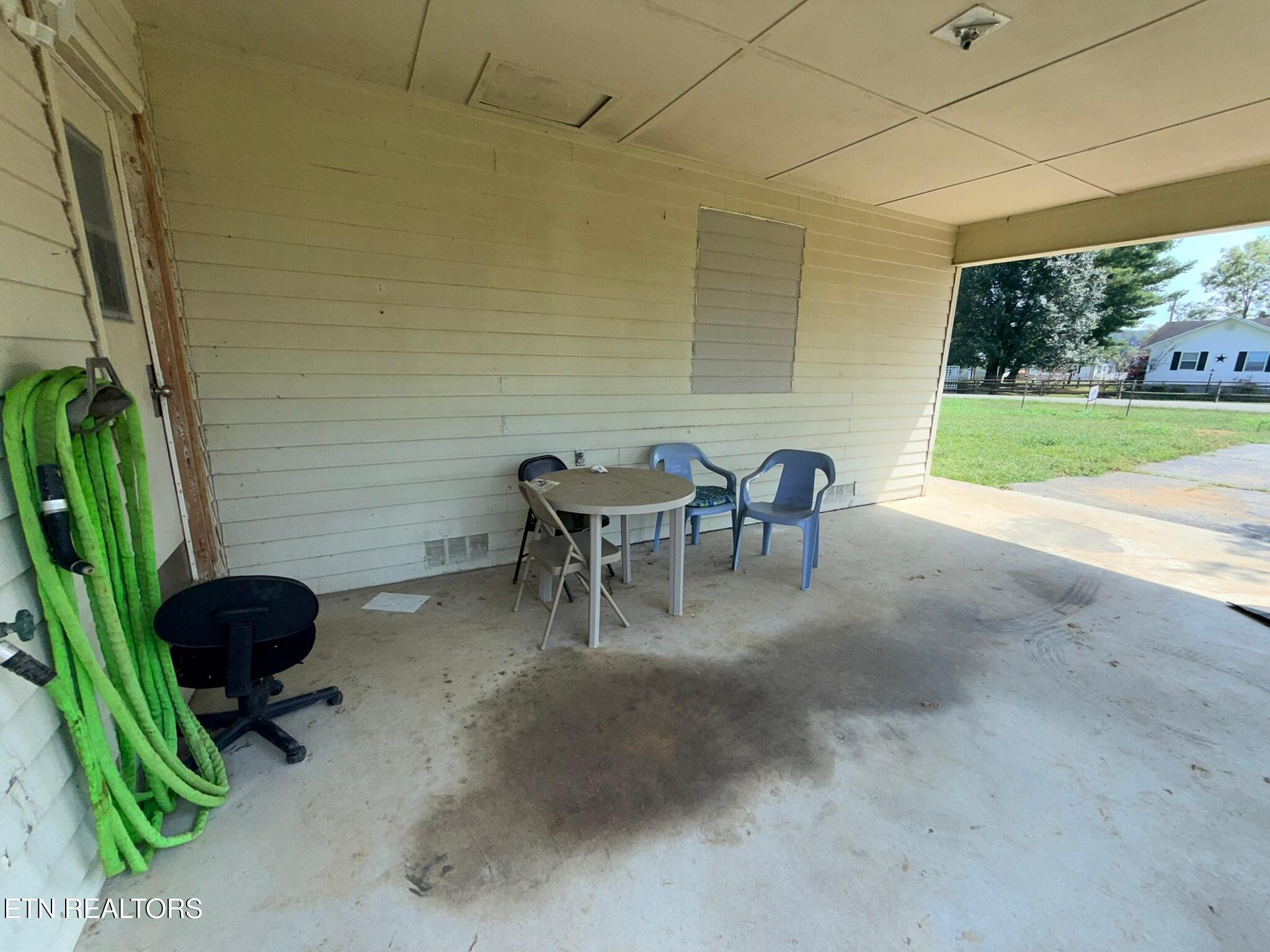 163 Sun Lane Lafollette TN 37766