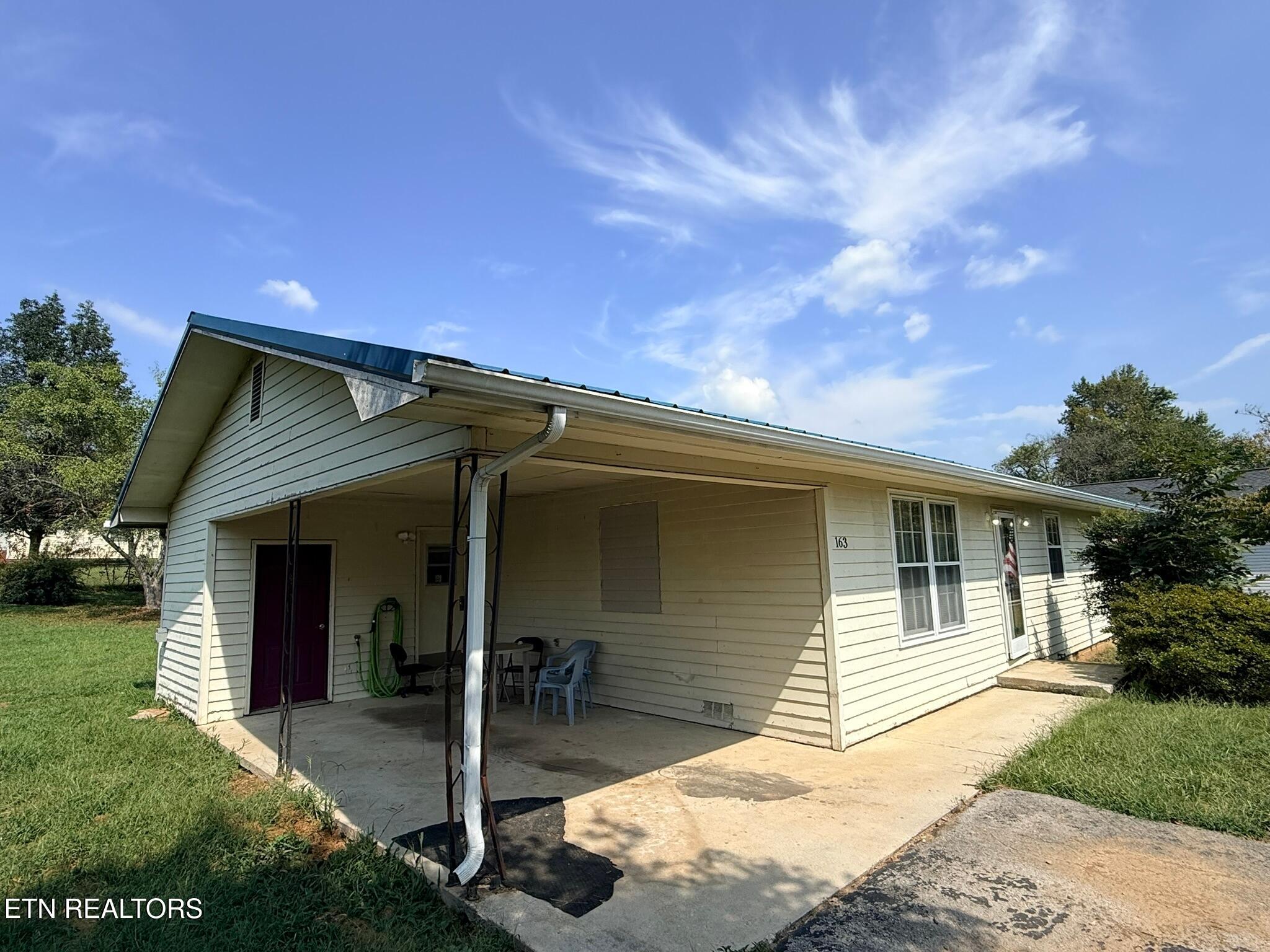 163 Sun Lane Lafollette TN 37766