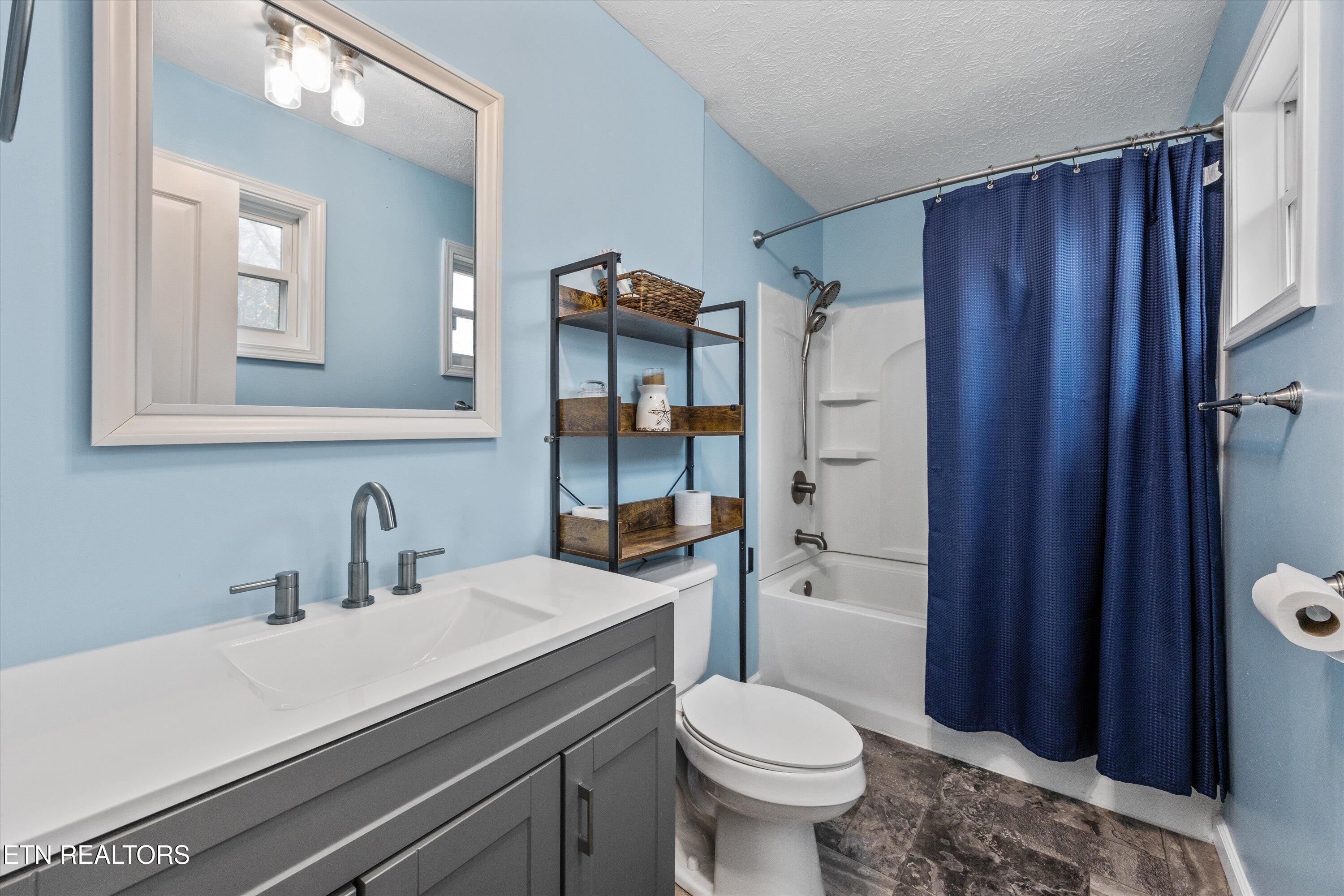 1909 Lawnville Road Kingston TN 37763