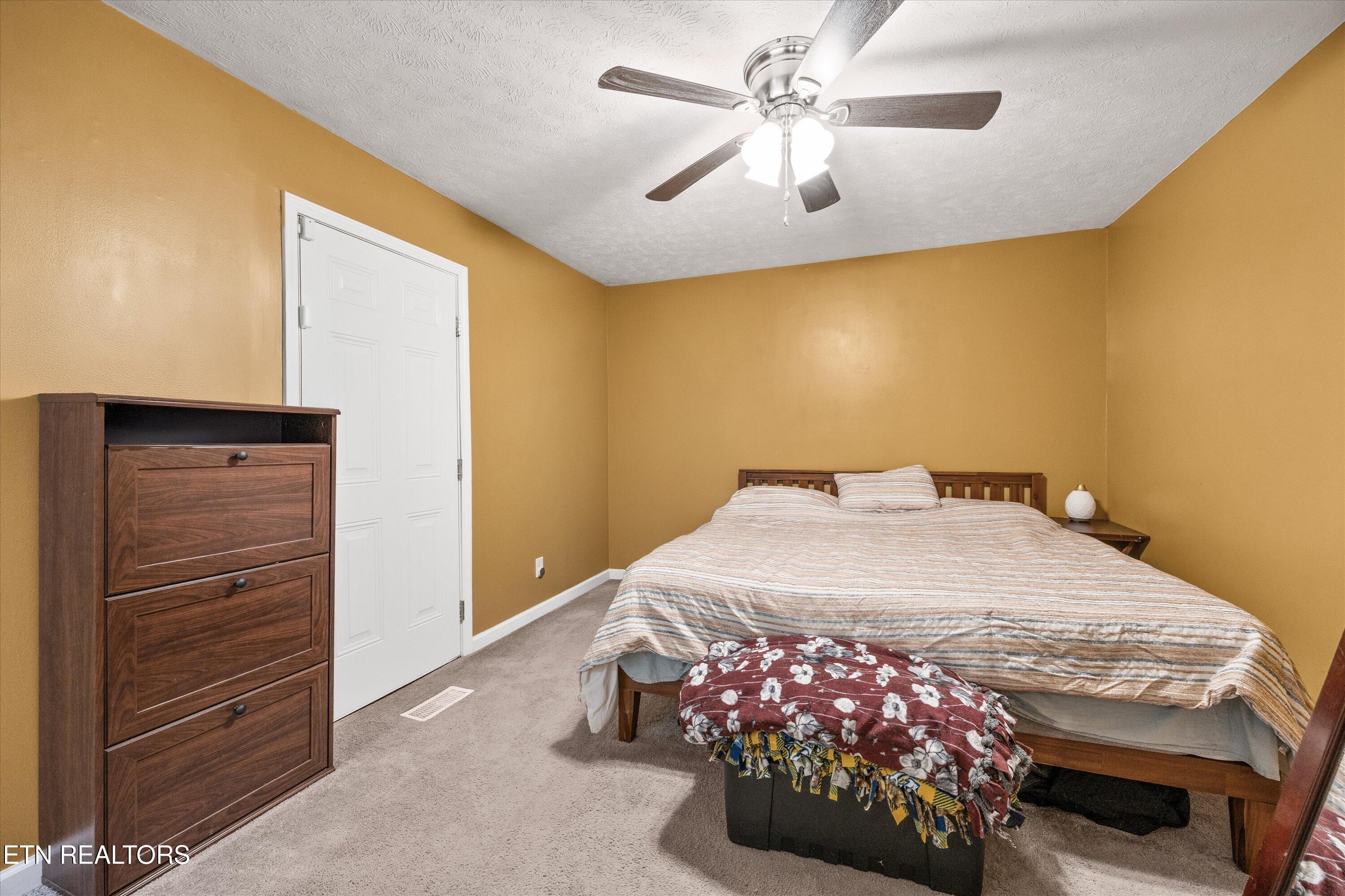 1909 Lawnville Road Kingston TN 37763