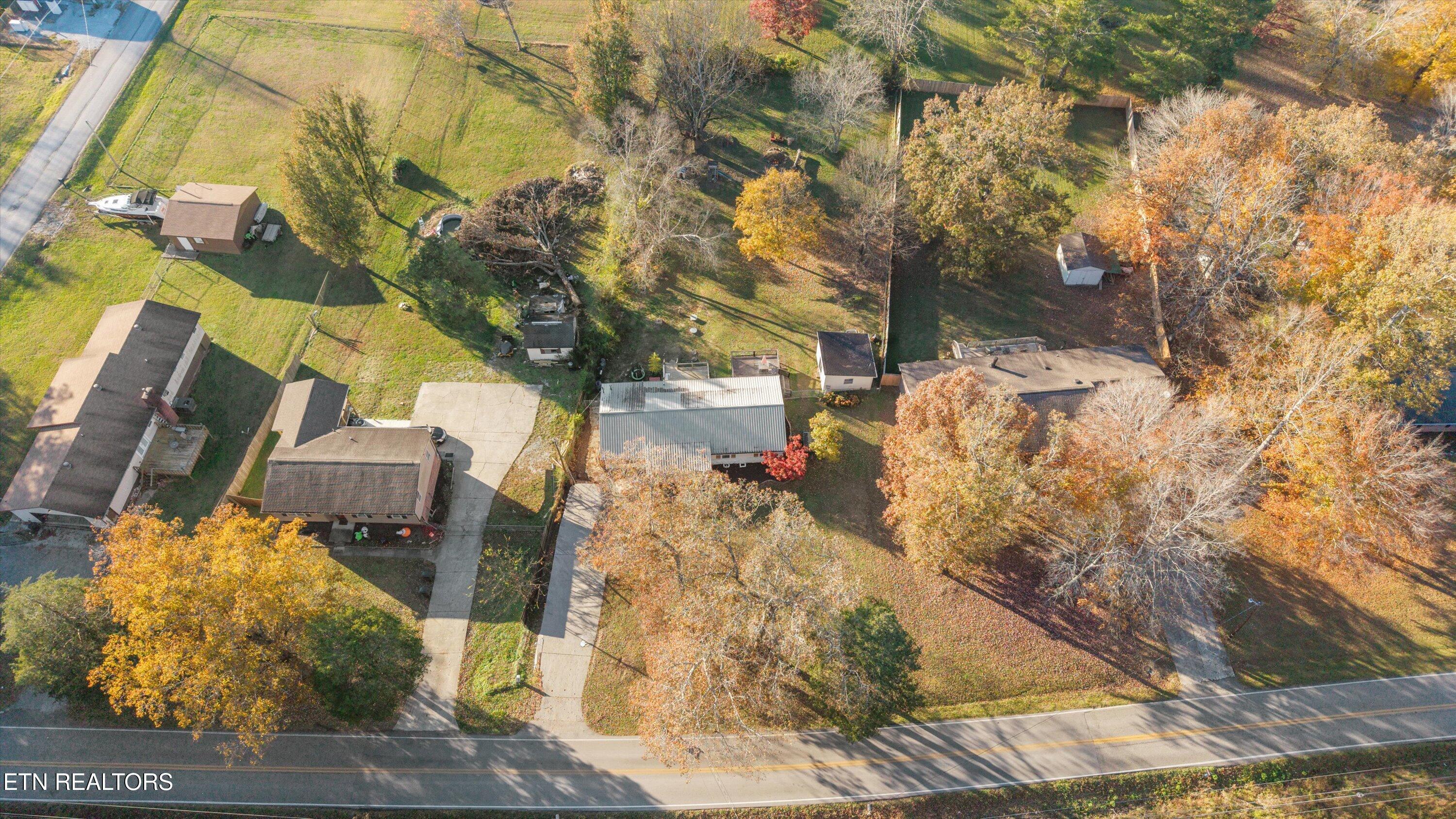 1909 Lawnville Road Kingston TN 37763