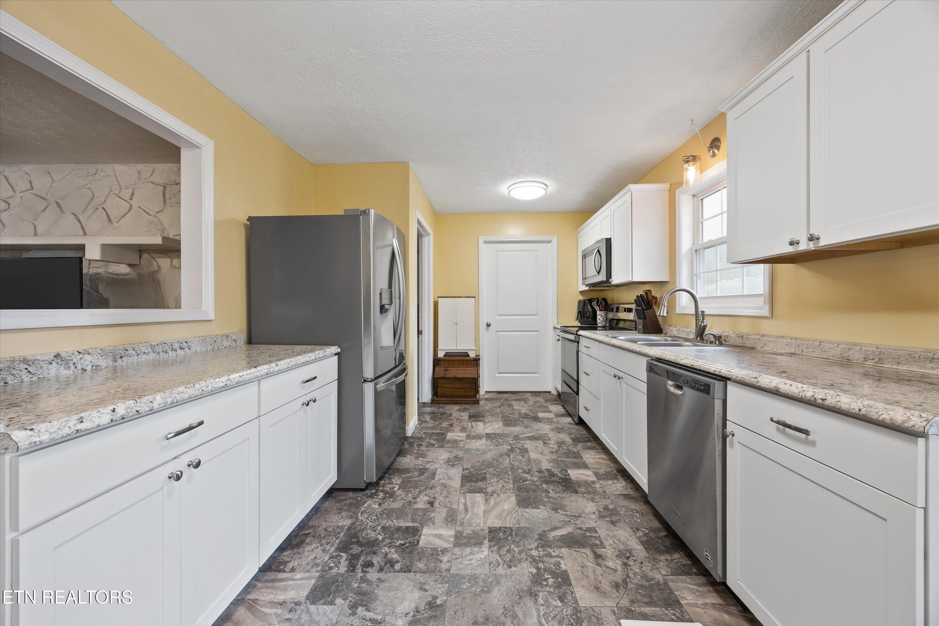 1909 Lawnville Road Kingston TN 37763