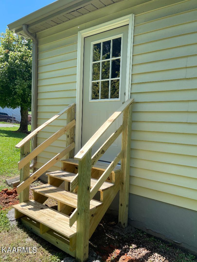 2736 Lay Avenue Knoxville TN 37914