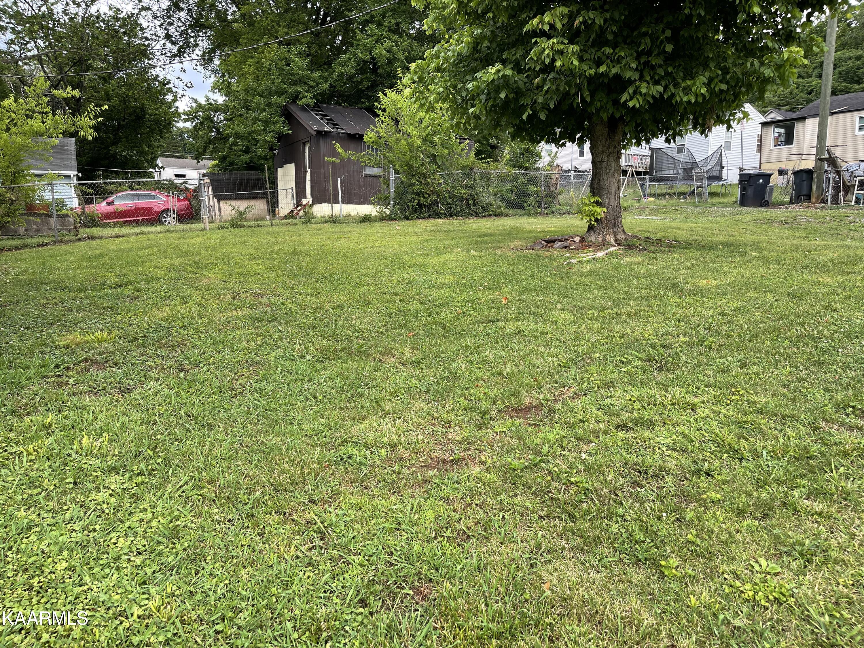 2736 Lay Avenue Knoxville TN 37914
