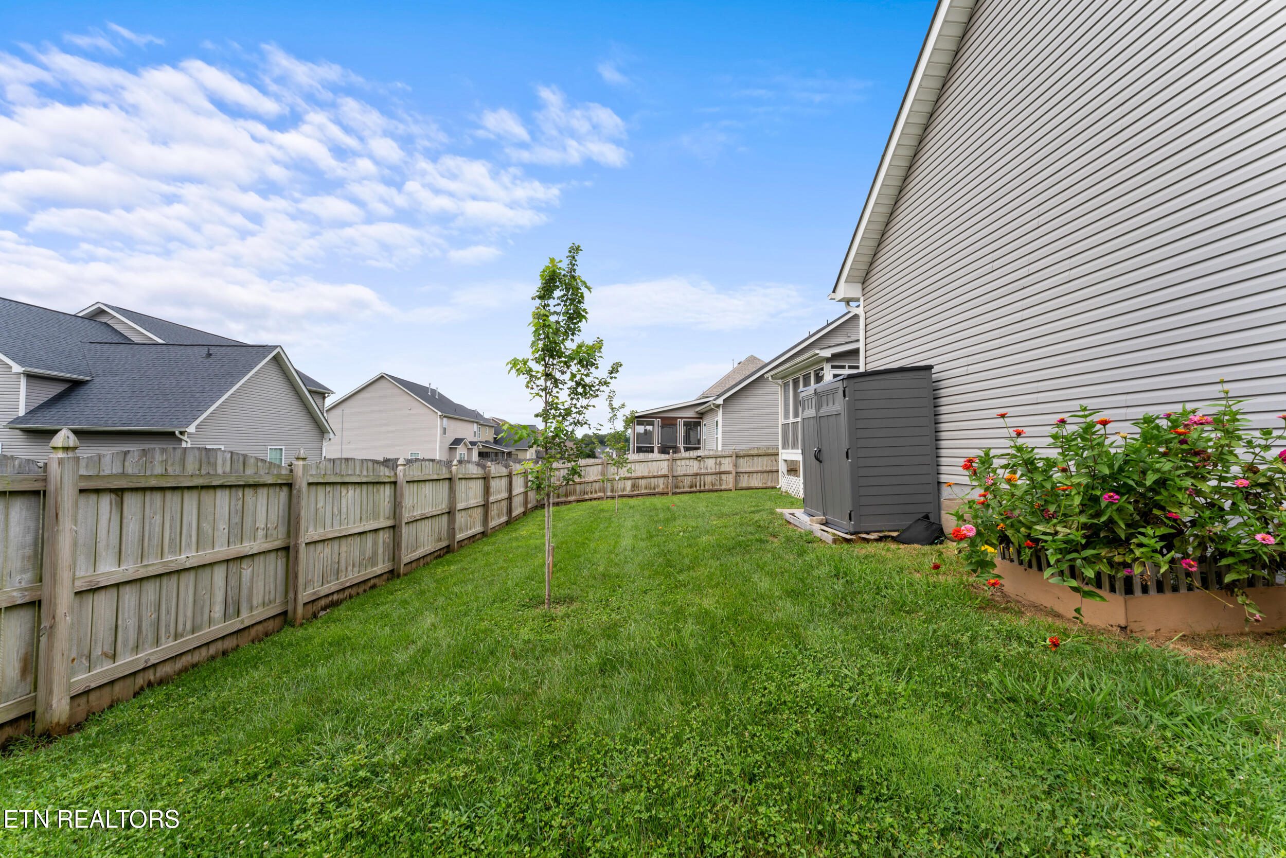 2627 Sweeping Rain Lane Knoxville TN 37931