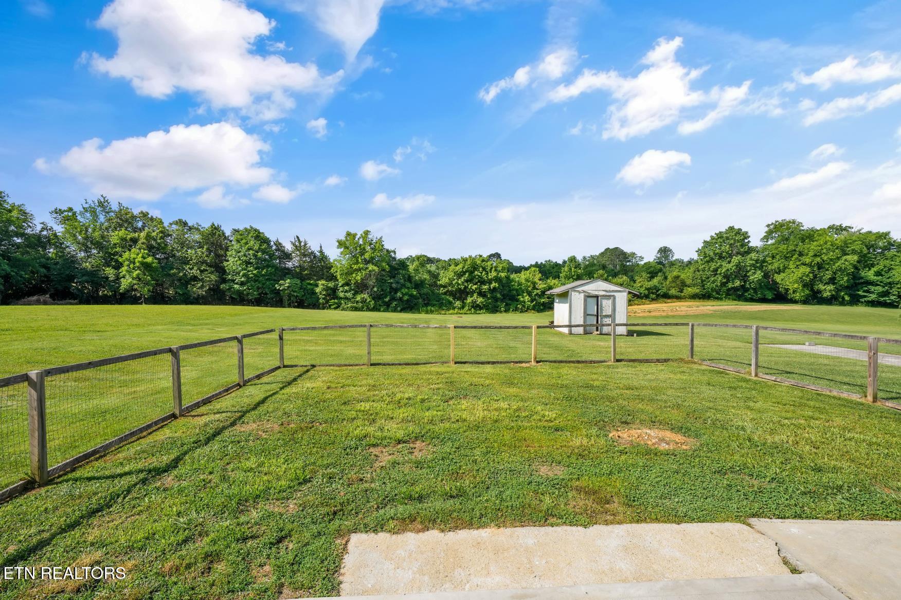 8812 N Ruggles Ferry Pike Strawberry Plains TN 37871