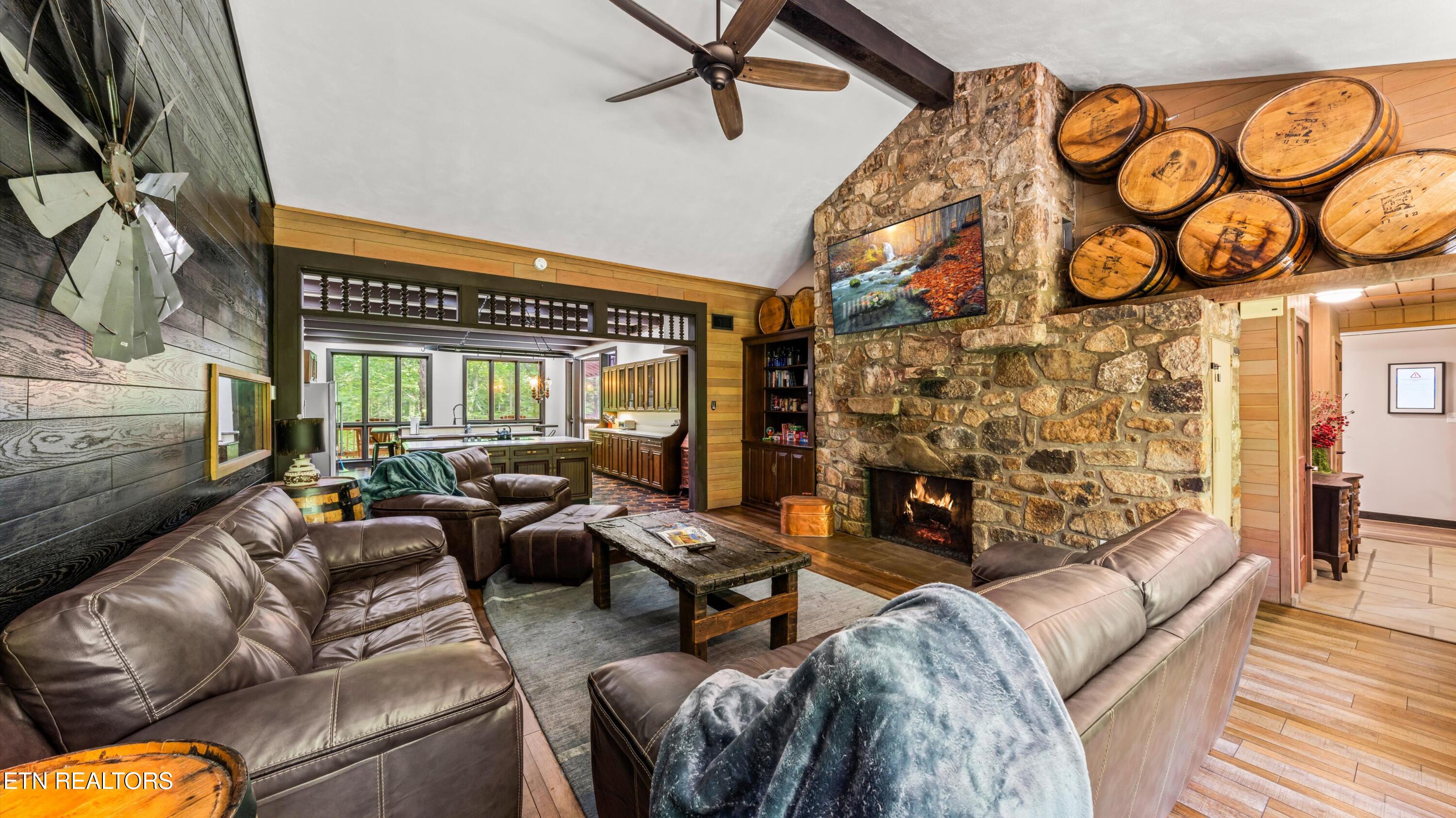 1115 Old Cartertown Road Gatlinburg TN 37738