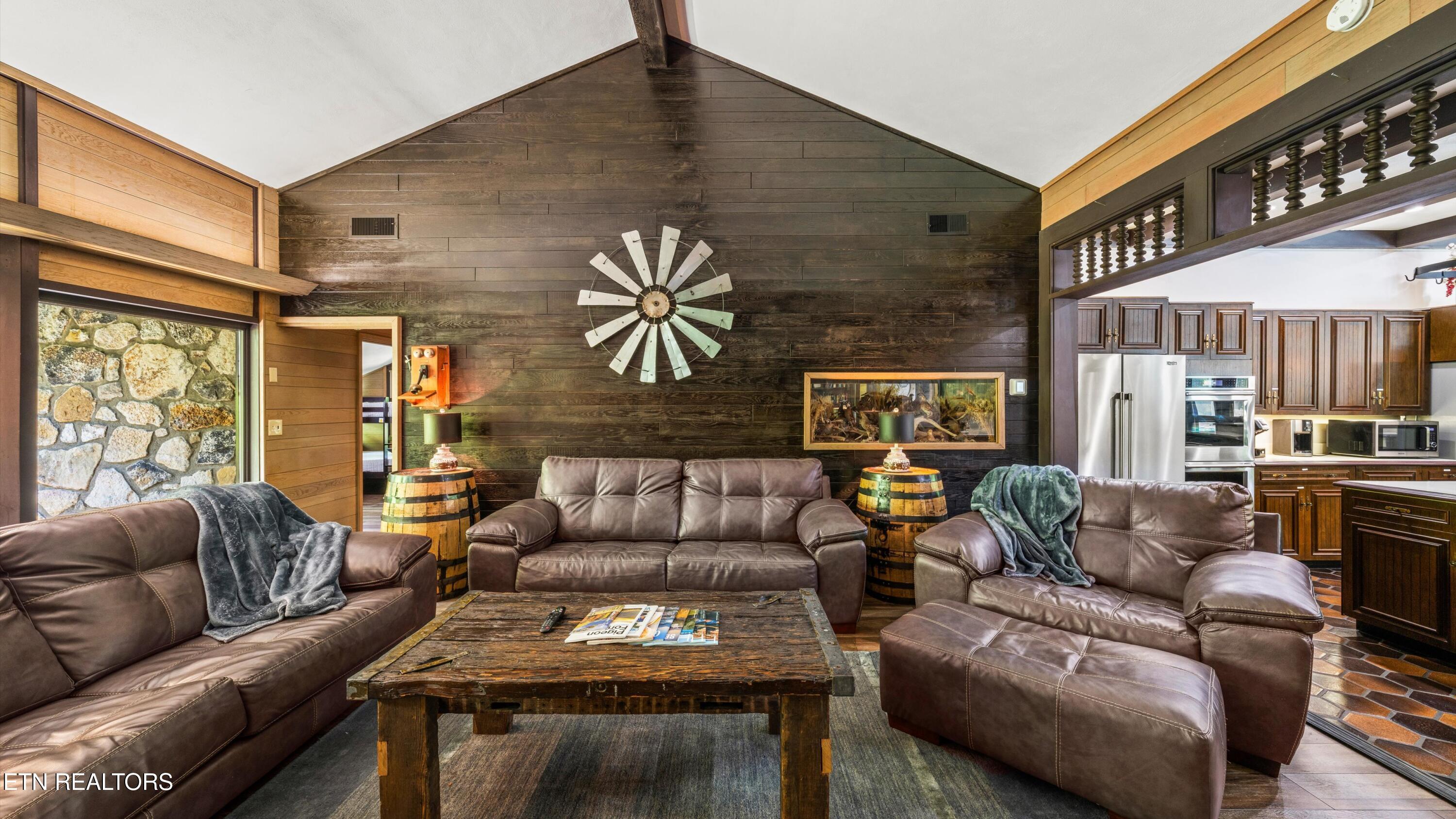 1115 Old Cartertown Road Gatlinburg TN 37738