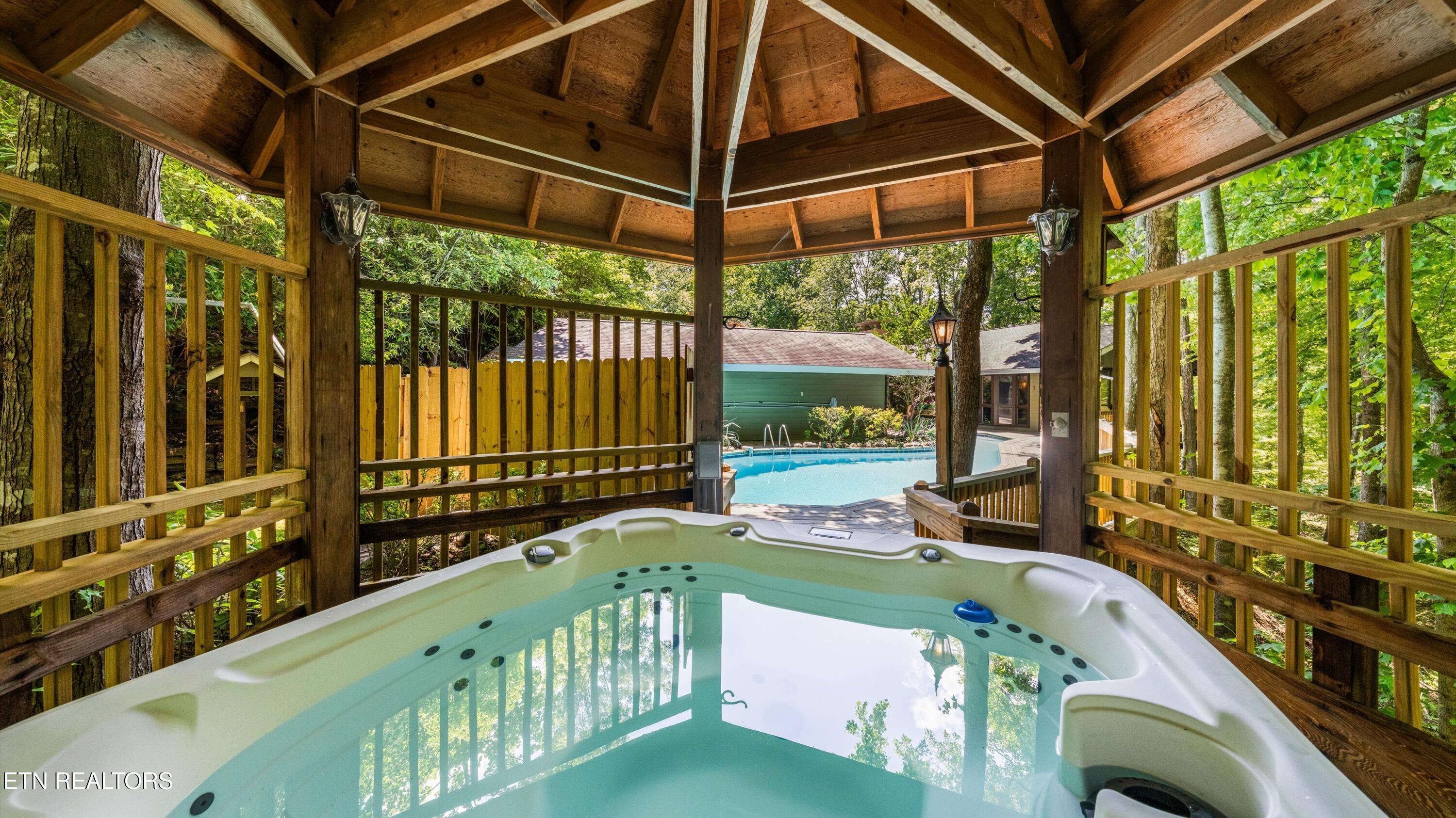 1115 Old Cartertown Road Gatlinburg TN 37738