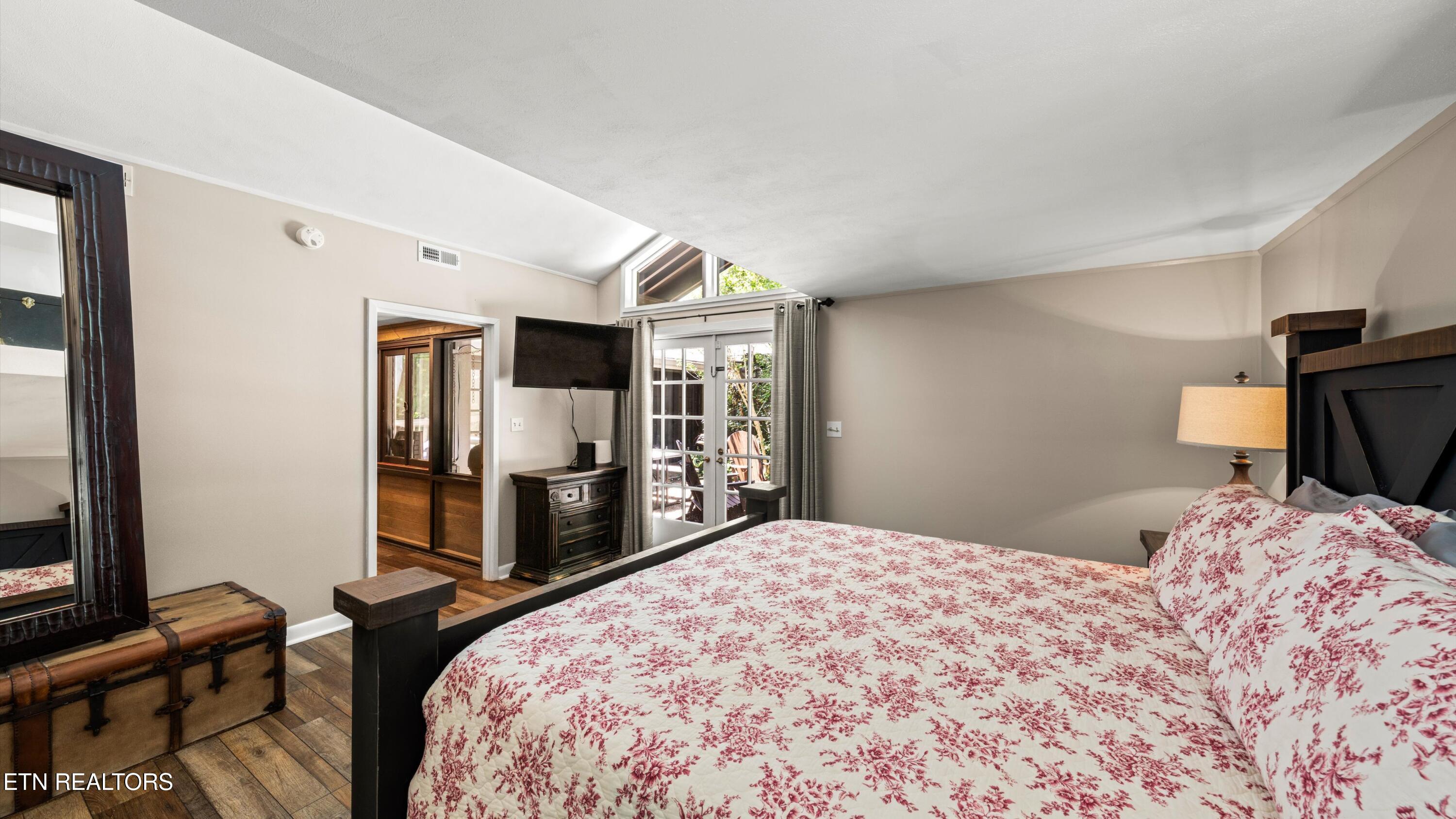 1115 Old Cartertown Road Gatlinburg TN 37738