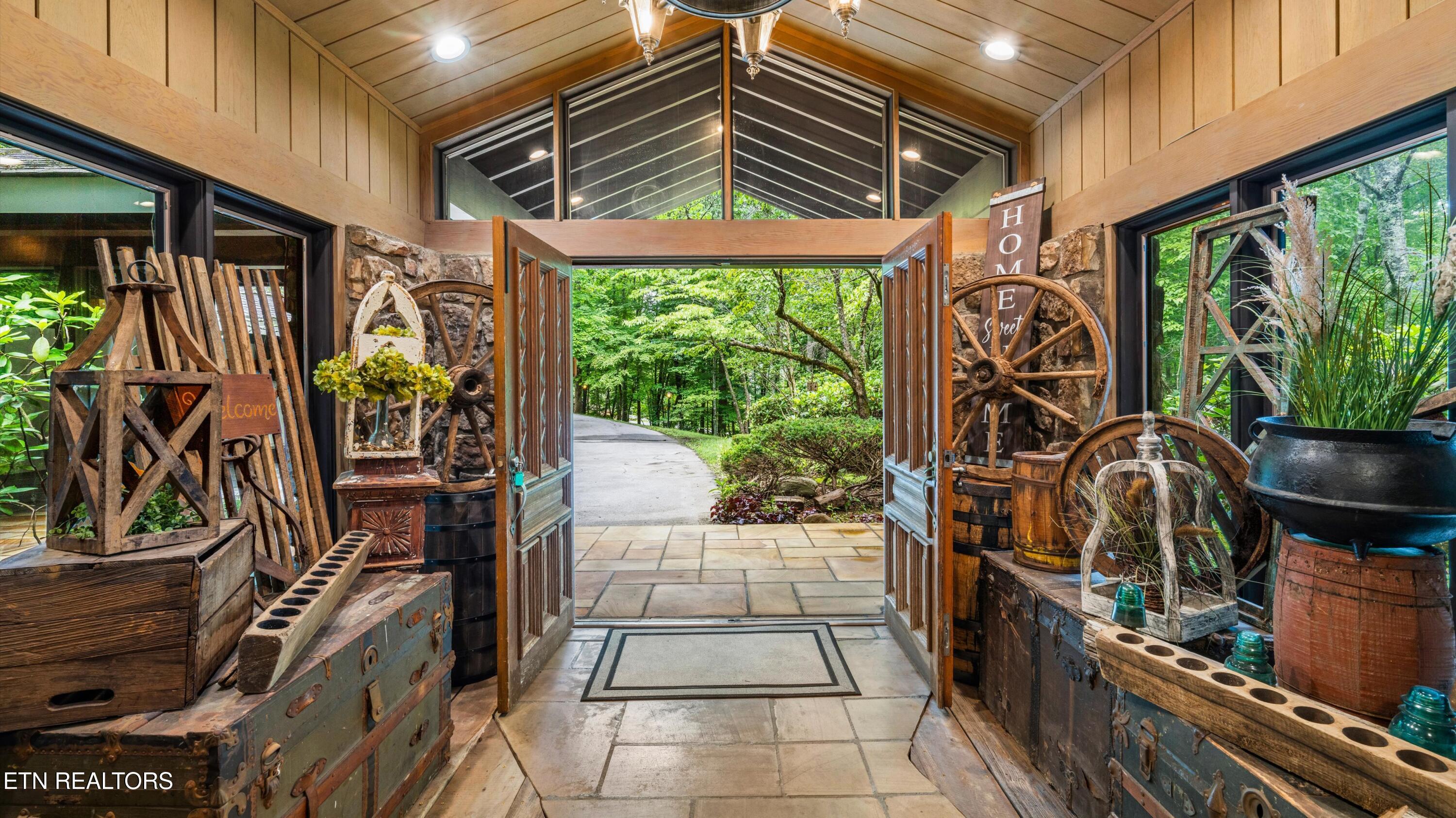 1115 Old Cartertown Road Gatlinburg TN 37738