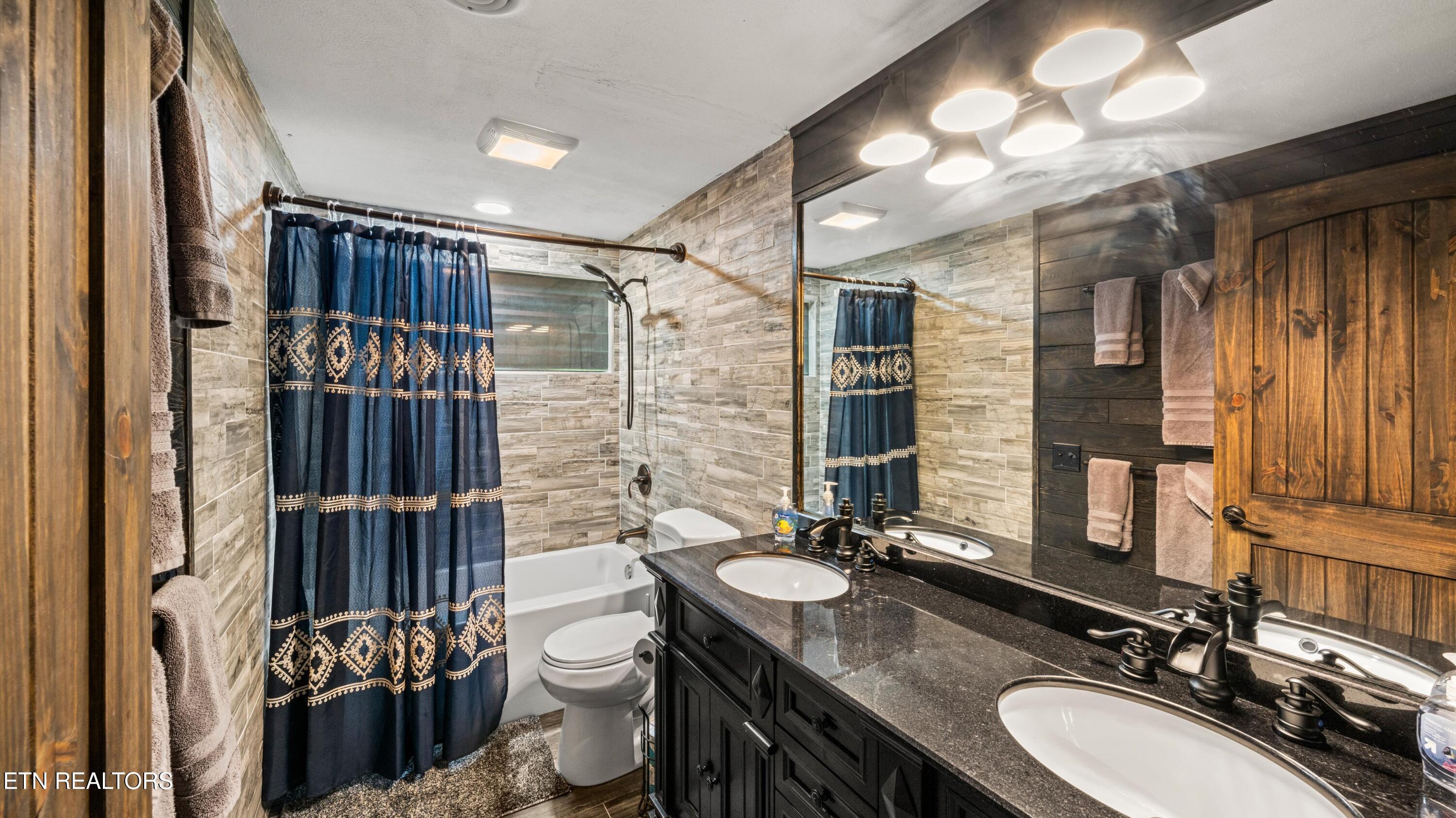 1115 Old Cartertown Road Gatlinburg TN 37738