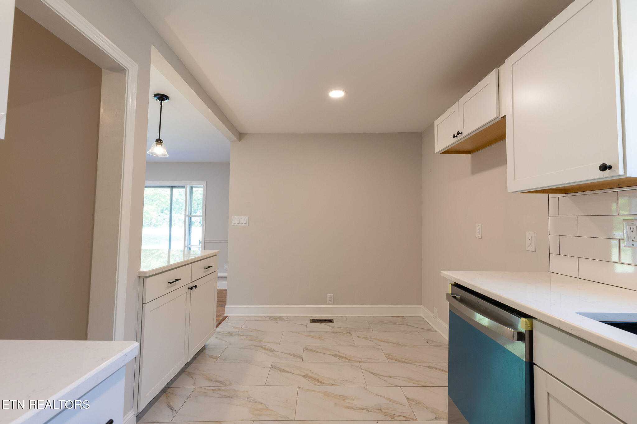 4109 Woodlawn Pike Knoxville TN 37920