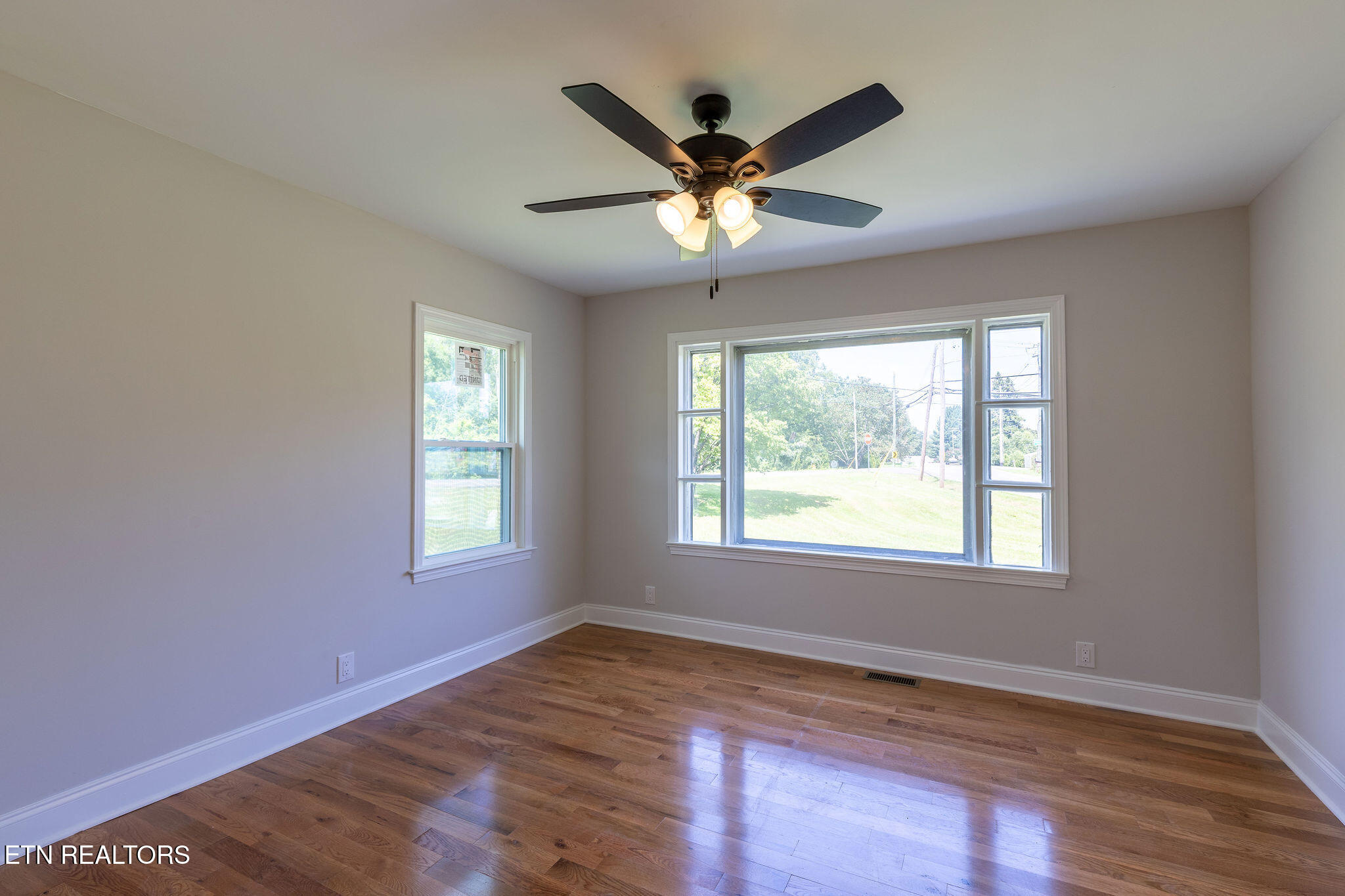 4109 Woodlawn Pike Knoxville TN 37920