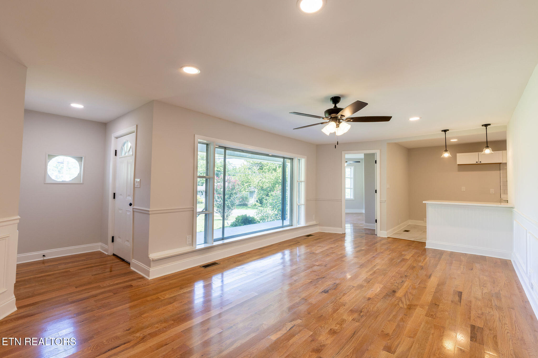 4109 Woodlawn Pike Knoxville TN 37920