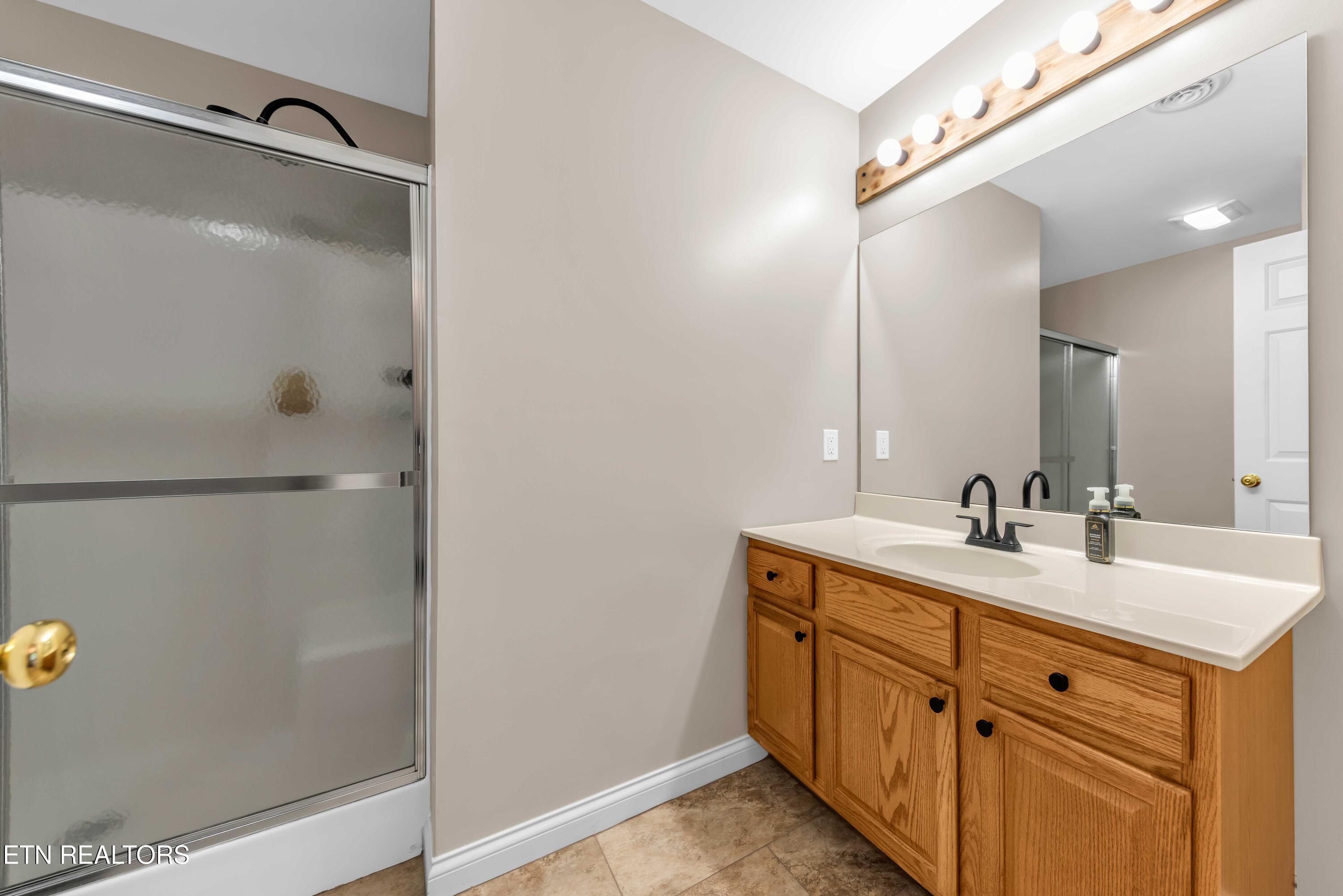 6339 Sky Song Lane Knoxville TN 37914