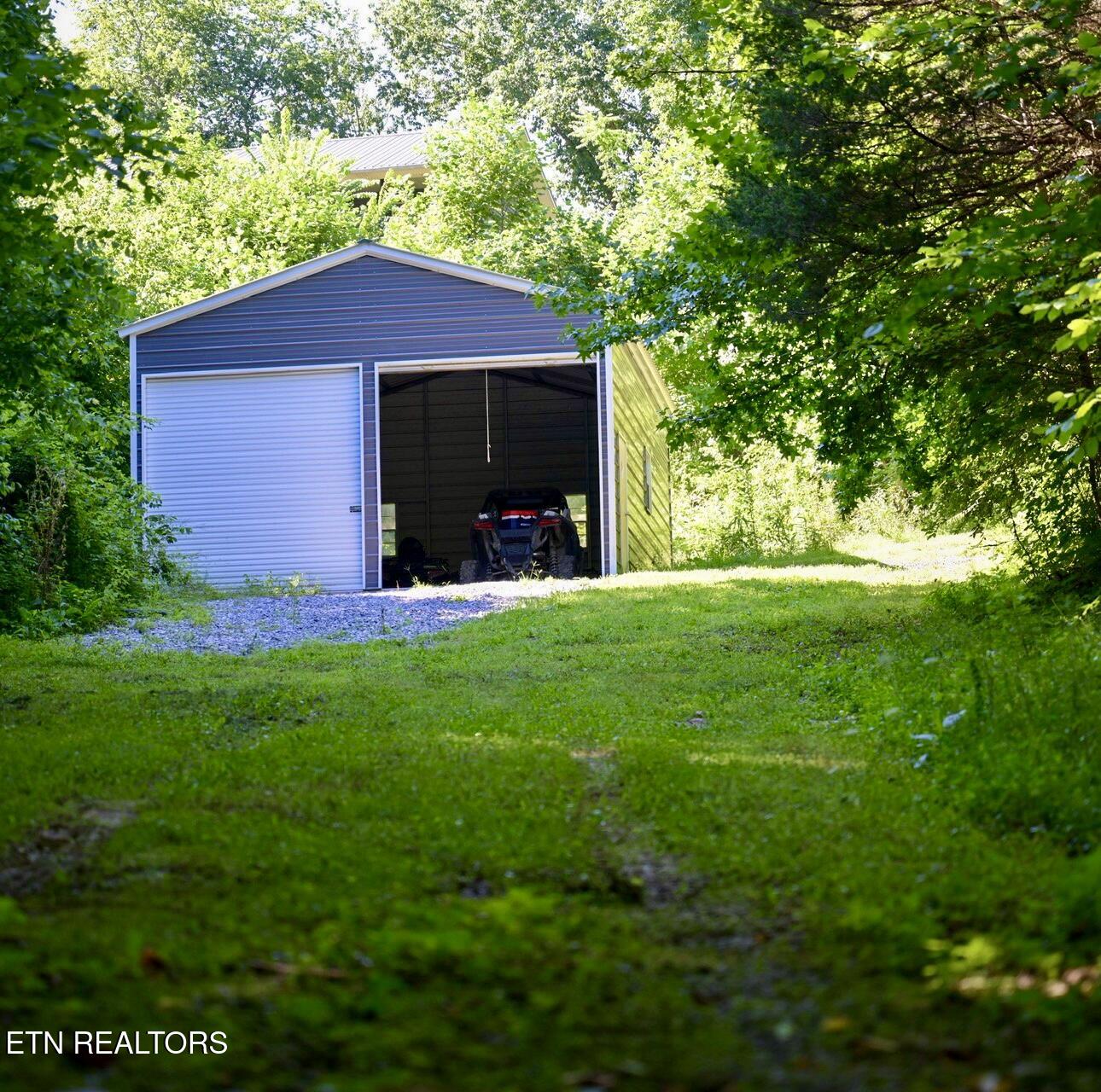 1668 Goodwater Road Bybee TN 37713