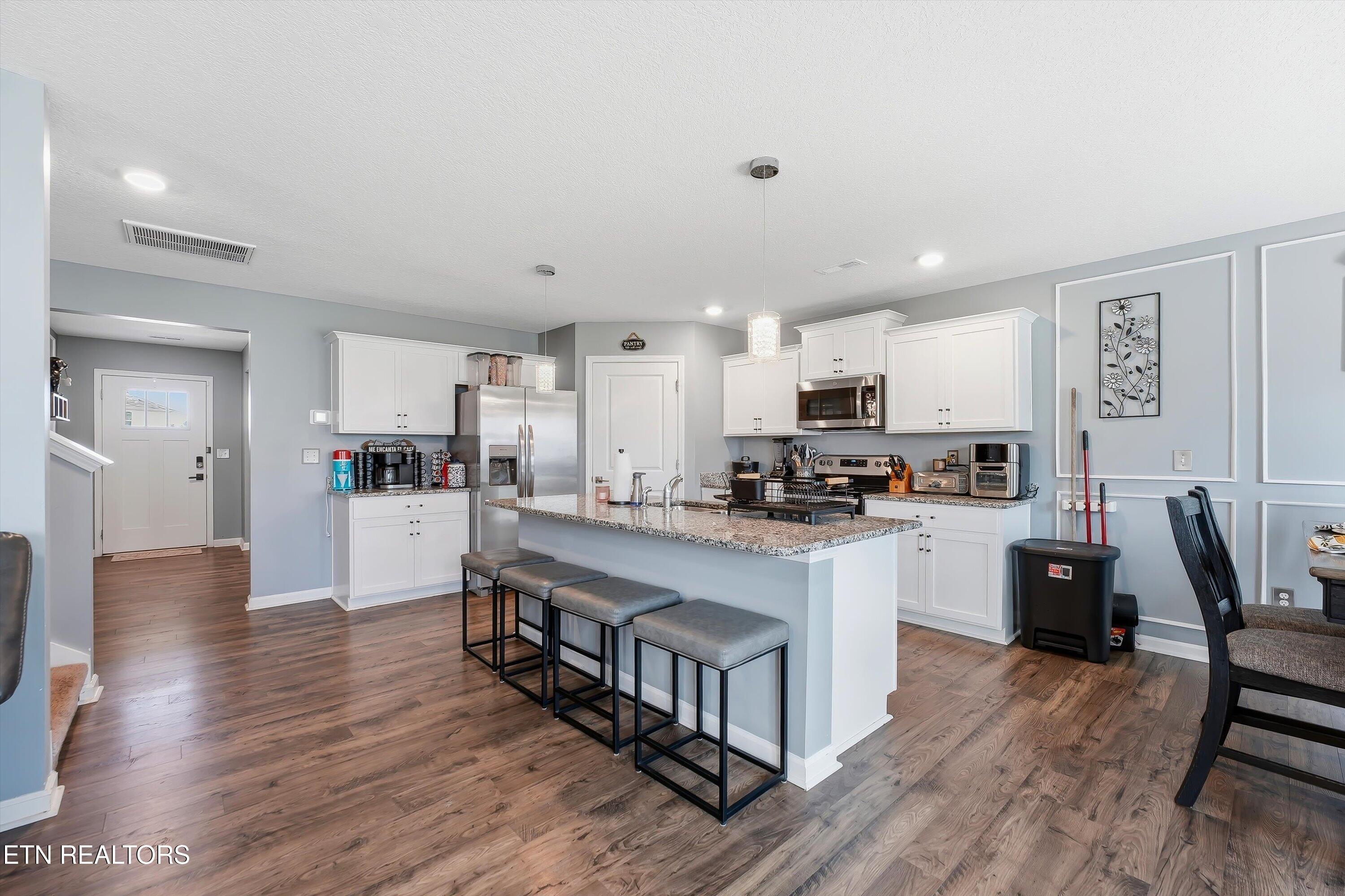 7502 Grasshopper Lane Corryton TN 37721