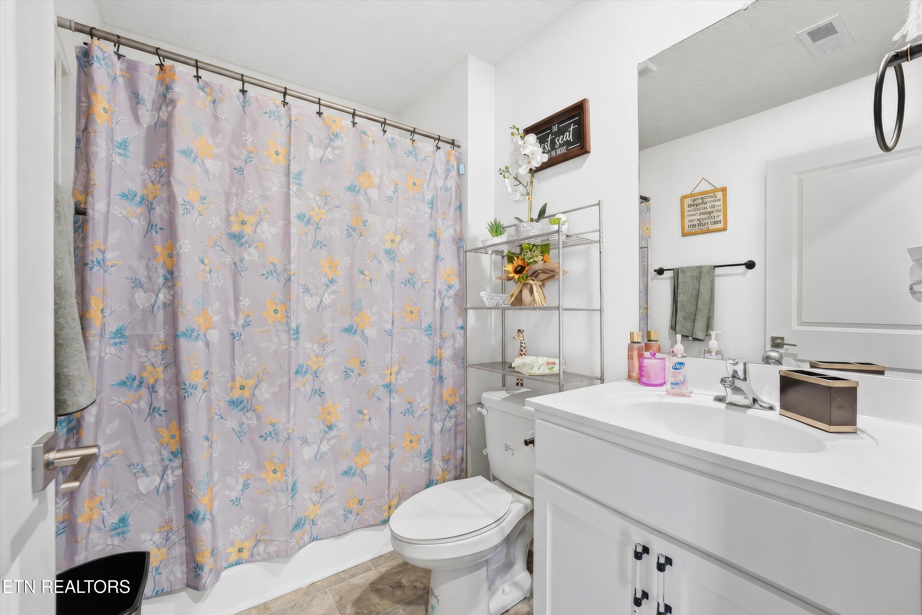 7502 Grasshopper Lane Corryton TN 37721