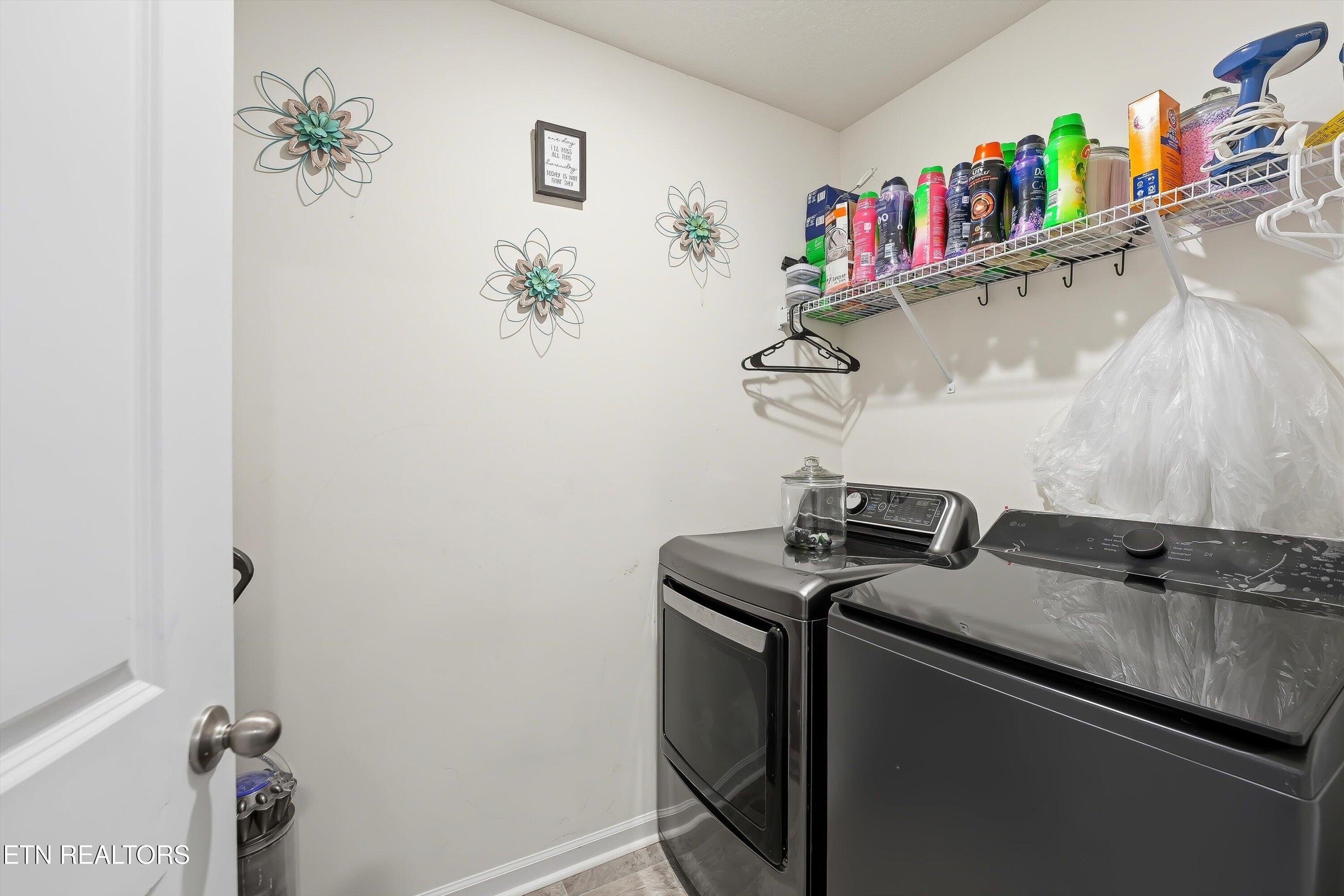 7502 Grasshopper Lane Corryton TN 37721