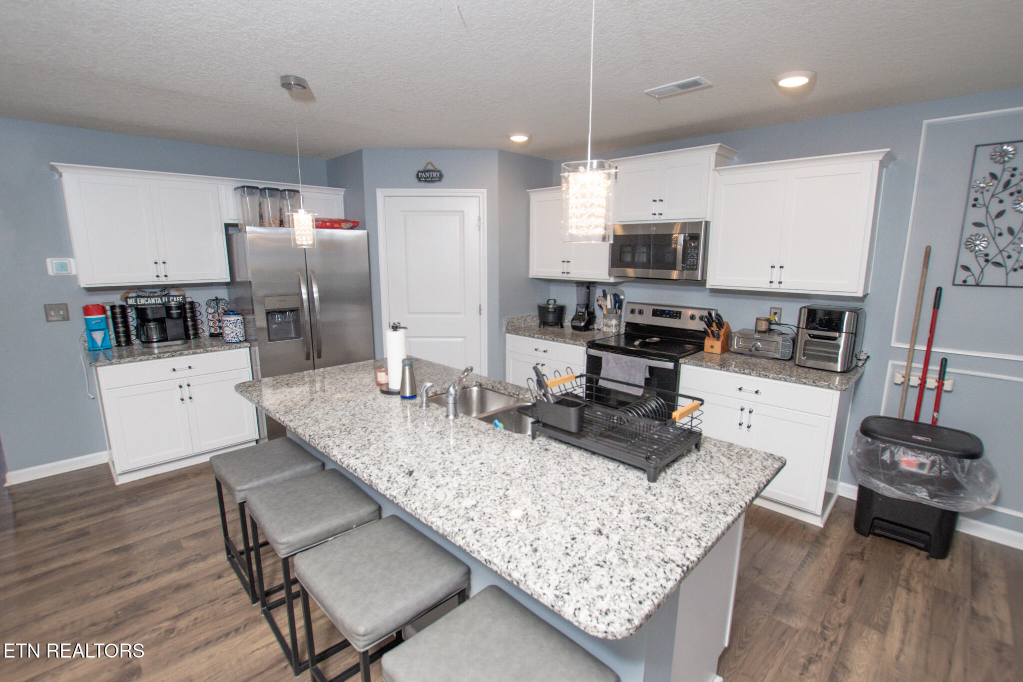 7502 Grasshopper Lane Corryton TN 37721